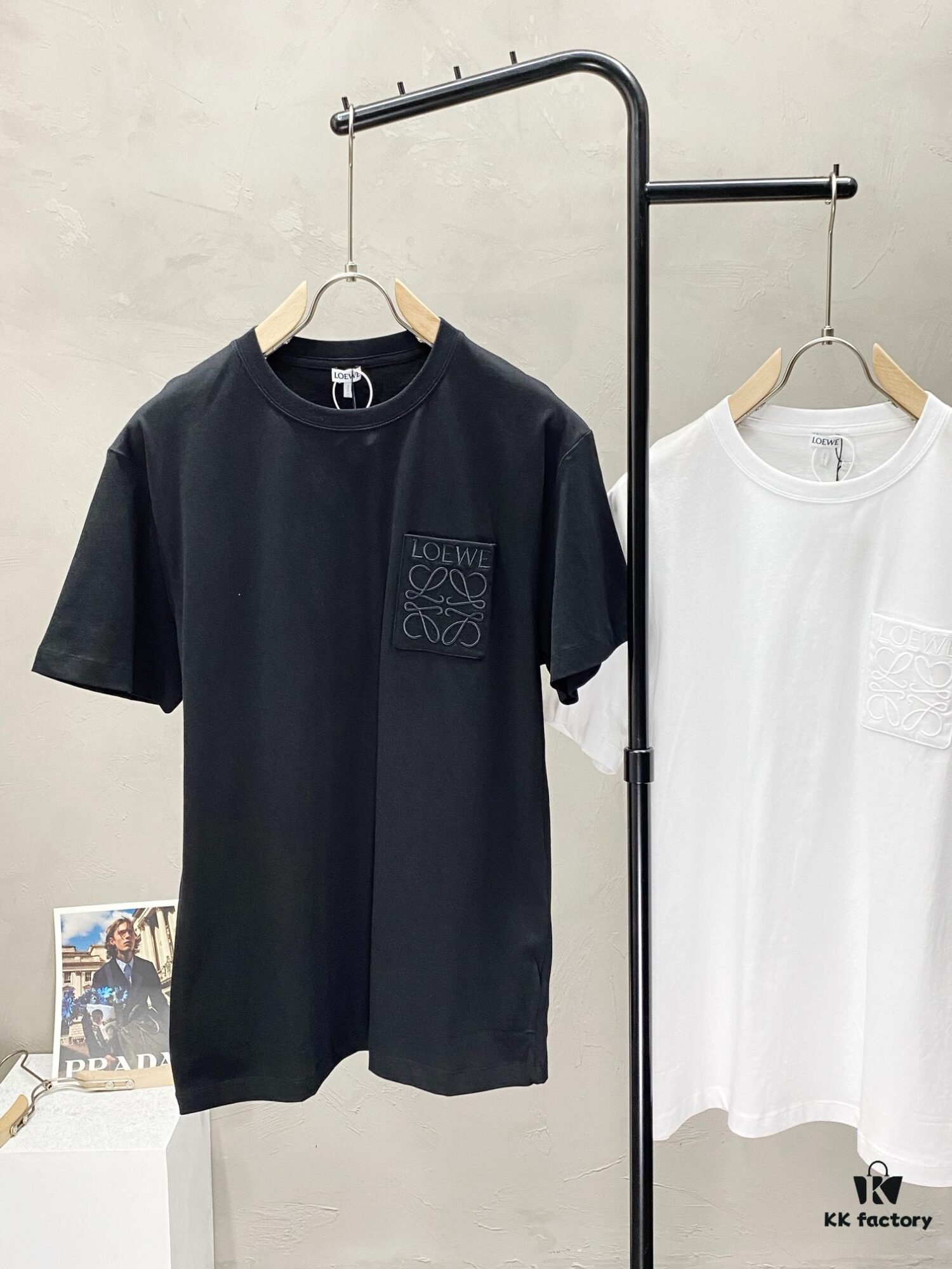 Loewe Spring-Summer Short Sleeve Shirt 💥 Exclusive Latest Fashion, Classic Design with Stunning Aesthetic and Unmatched Quality