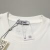 High-Quality Loewe 25SS Spring/Summer Collection Loewe x Suna Fujita Collaborative Series Embroidered Round-Neck Short-Sleeve T-Shirt with Contrast Color Logo and Cartoon Rabbit Motif