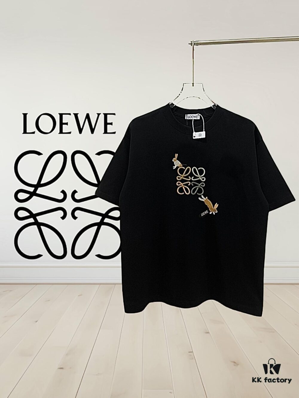 High-Quality Loewe 25SS Spring/Summer Collection Loewe x Suna Fujita Collaborative Series Embroidered Round-Neck Short-Sleeve T-Shirt, Color-Contrast Logo Embroidery on Chest with Cartoon Rabbit Theme, Cute and Fashionable Design, Imported Pallini Embroidery Machine Craftsmanship, Precise Stitching, Rich Colors and Textured Appearance, Well-Tailored Fit with Slight Neck Hugging, Made from 32s 280g Combed Full Cotton Fabric Offering Soft Luster, Skin-Friendly, Breathable and Structured Drape, Unisex Wear for Both Men and Women