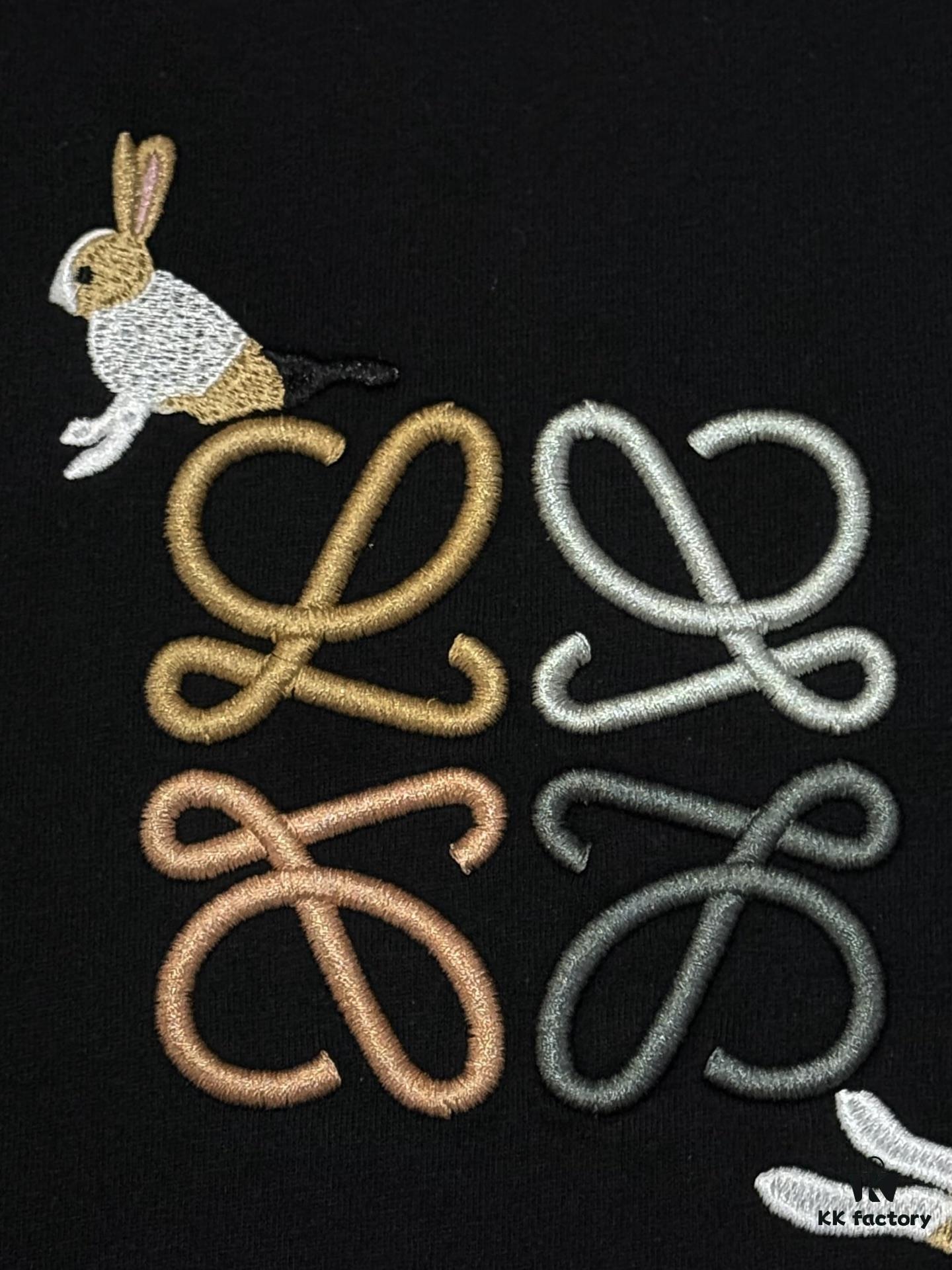 High-Quality Loewe 25SS Spring/Summer Collection Loewe x Suna Fujita Collaboration Heavy Embroidered Round-Neck Short-Sleeve T-Shirt with Contrast Logo and Cartoon Rabbit Design