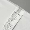 High-Quality Loewe 25SS Spring/Summer New Embroidered Logo Crew Neck Short Sleeve T-Shirt, Original Fabric, Celebrity-Inspired Design with Premium Spray-Painted 3D Embroidery, Front and Back Prints, 32-Single 280g Combed Pure Cotton Material, Extremely Comfortable Feel, Stylish Unisex Tee, Three Labels Complete, Not Ordinary Market Version