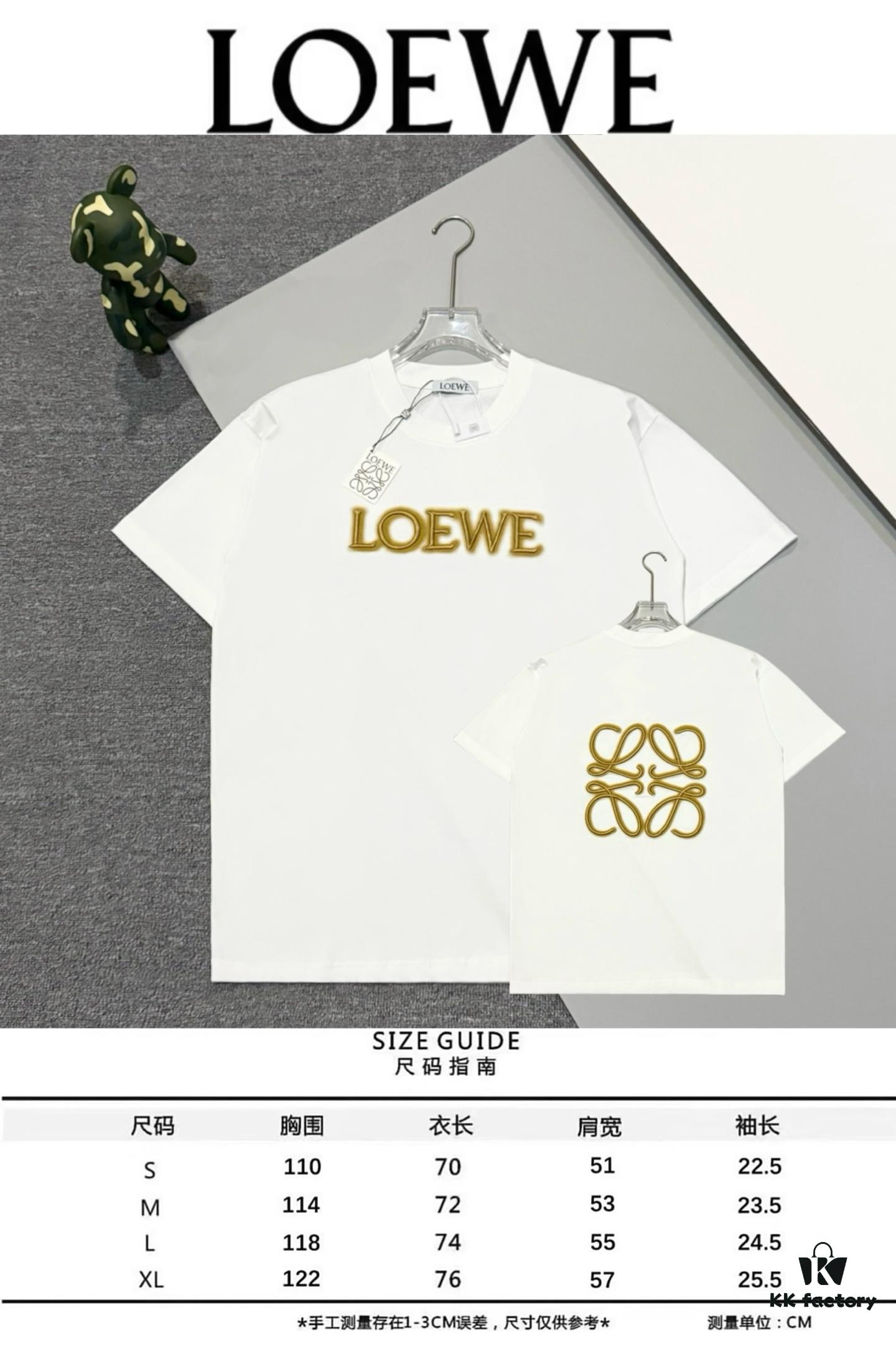 High-Quality Loewe 25SS Spring/Summer New Embroidered Logo Crew Neck Short Sleeve T-Shirt, Original Fabric, Celebrity-Inspired Design with Premium Spray-Painted 3D Embroidery, Front and Back Prints, 32-Single 280g Combed Pure Cotton Material, Extremely Comfortable Feel, Stylish Unisex Tee, Three Labels Complete, Not Ordinary Market Version