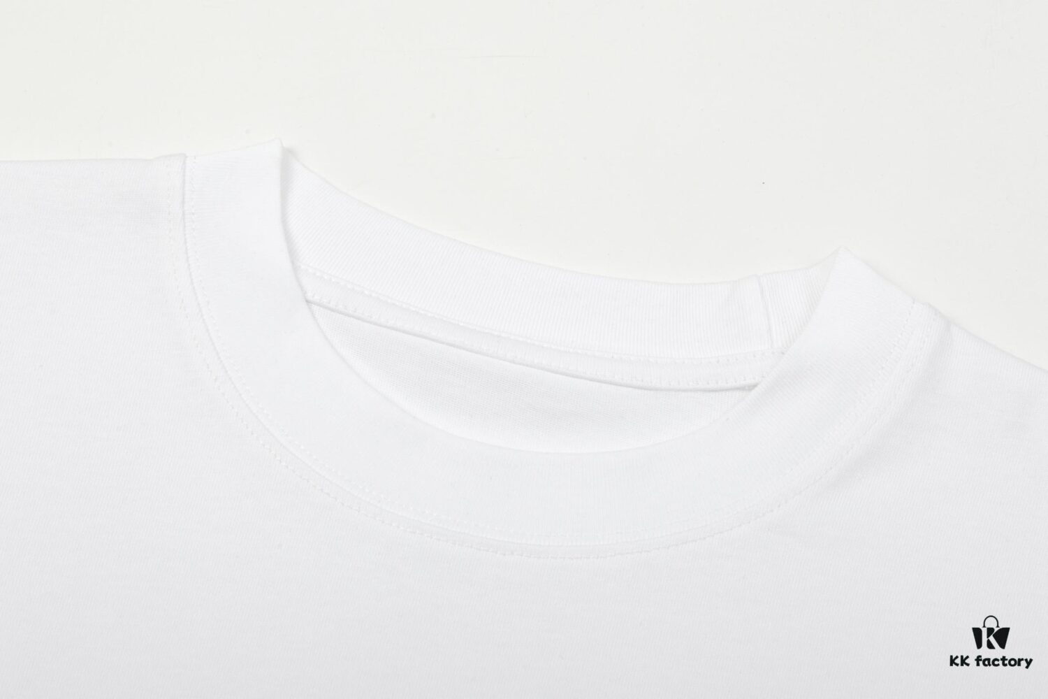 LOEWE* Loewe * Loose Fit Printed Logo Design Spring-Summer New Round Neck Fashion Short Sleeve T-Shirt, Comfortable and Stylish Unisex Wear