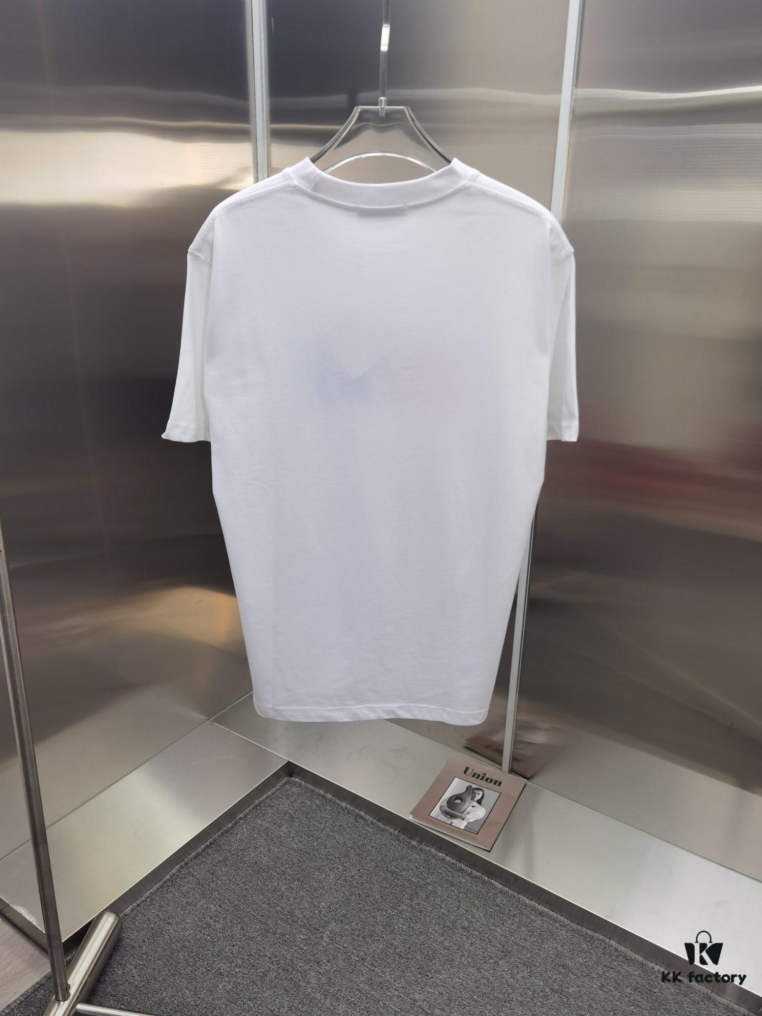 Loewe Inspired Short Sleeve T-Shirt (Embroidered Premium Version, Distinct from Standard Market Offerings)