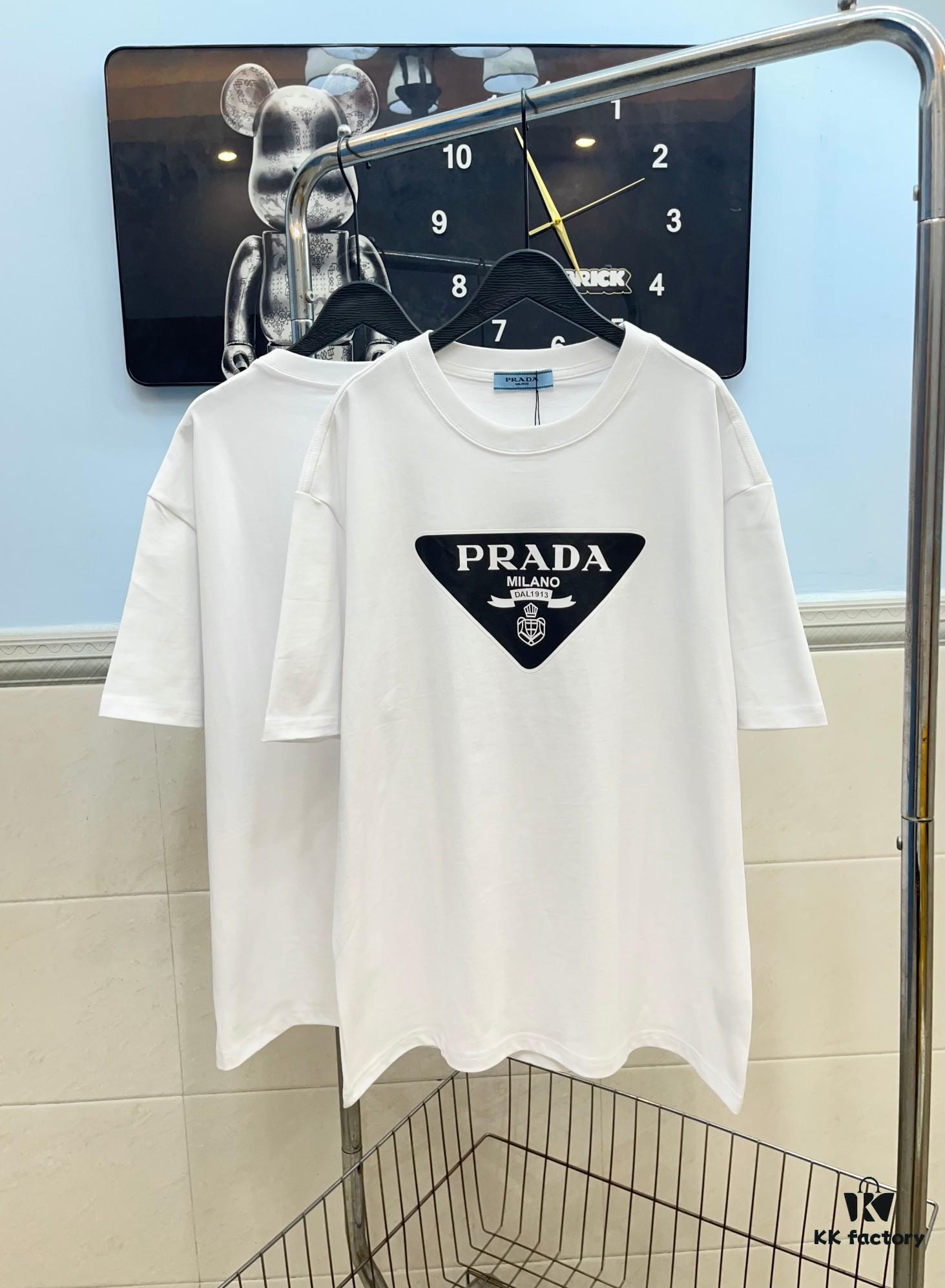 PRADA Logo Triangle Classic Print Short Sleeve T-Shirt Model 108