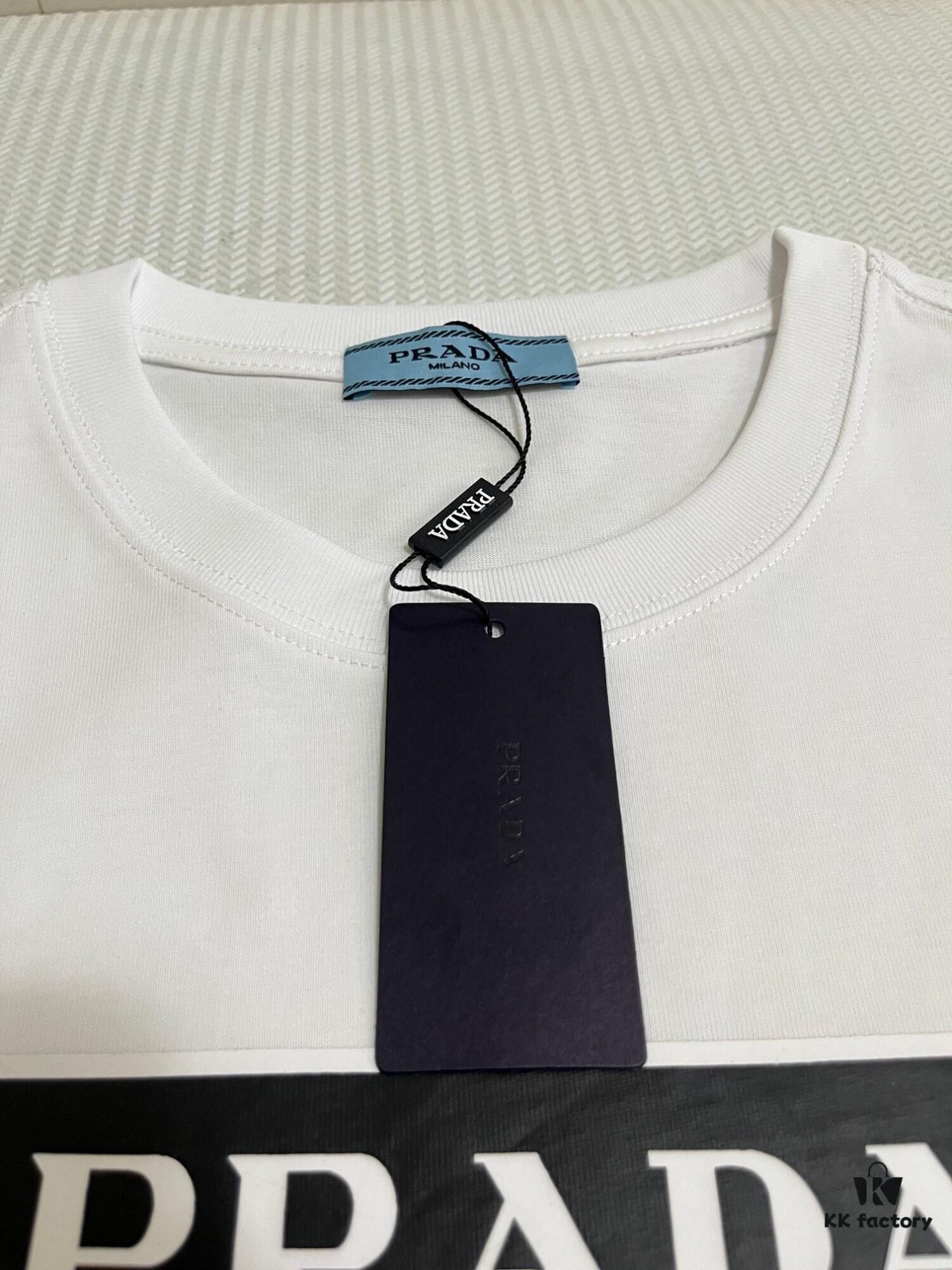 PRADA Logo Triangle Classic Print Short Sleeve T-Shirt Model 108