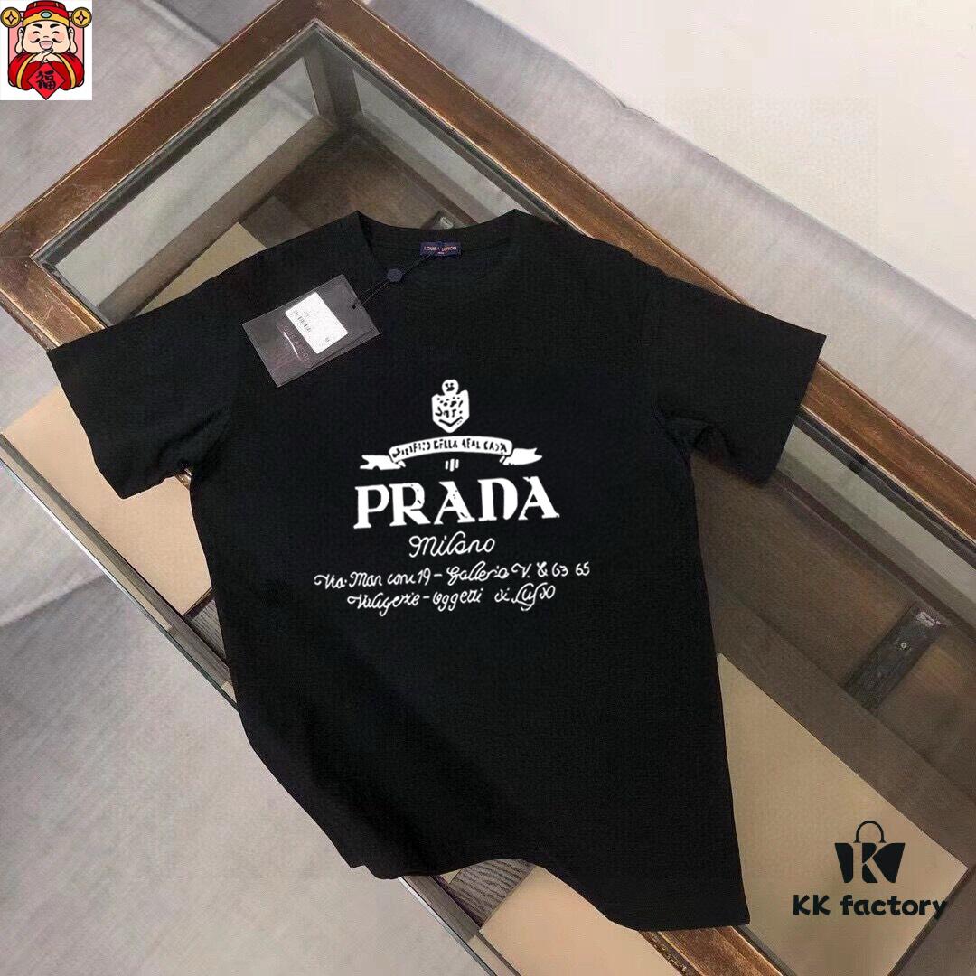 PRADA Men's Casual Short-Sleeve T-Shirt, 2025 Spring/Summer New Arrival, Premium Logo Design, Imported Silk-Cotton Fabric, Stylish and Versatile for All Occasions