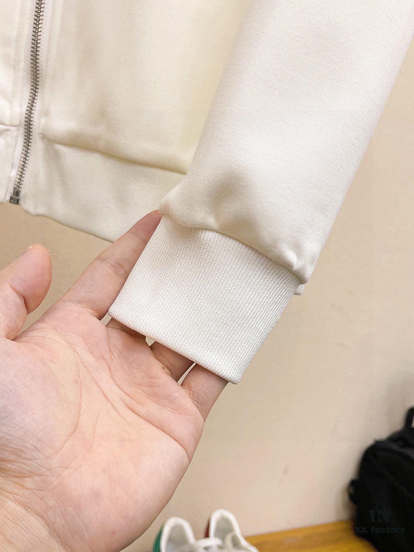 PRADA (Blessing for the Plus-Size) New Arrival 2025 Hooded Cardigan Set – Premium Authentic Design, Made with 100% Natural High-Quality Roman Cotton, Exquisite Hardware, Elegant and Comfortable Fit