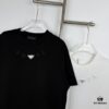 New PRADA 25SS Metal Print Short Sleeve T-Shirt, Spring and Summer Latest Collection, OS Drop-Shoulder Style, Fashionable and Unique Design, Extremely Versatile and Stylish, Unisex Wear, Must-Have Item