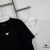New PRADA 25SS Metal Print Short Sleeve T-Shirt, Spring and Summer Latest Collection, OS Drop-Shoulder Style, Fashionable and Unique Design, Extremely Versatile and Stylish, Unisex Wear, Must-Have Item