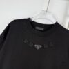 New PRADA 25SS Metal Print Short Sleeve T-Shirt, Spring and Summer Latest Collection, OS Drop-Shoulder Style, Fashionable and Unique Design, Extremely Versatile and Stylish, Unisex Wear, Must-Have Item