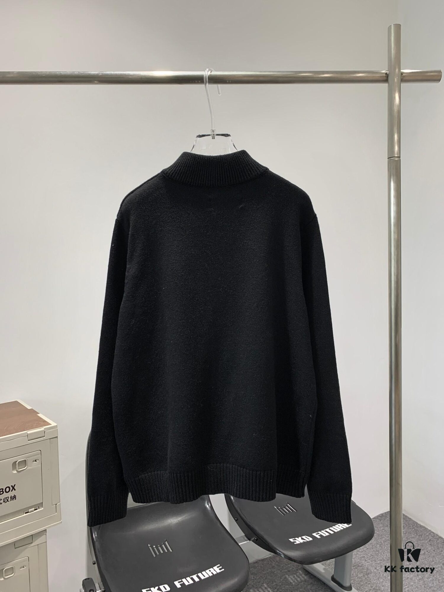 New Prada 23FW Fall/Winter Fashion Show Stand Collar Zipper Knit Cardigan Sweater