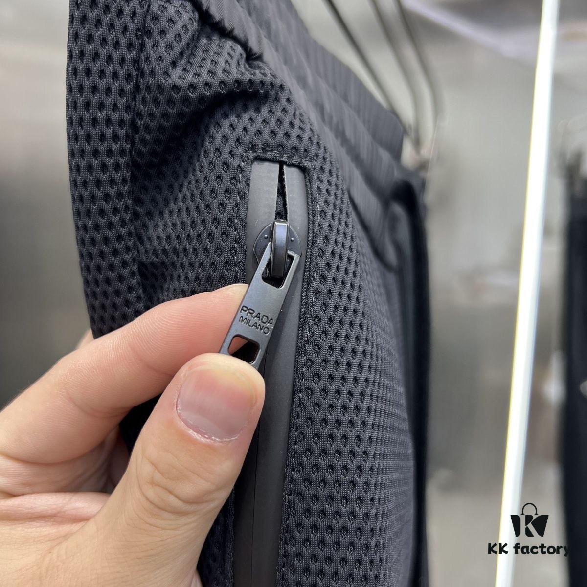 New PRADA 23SS Men's and Women's Summer Casual Pants, Ultra-Lightweight Quick-Dry Breathable Trousers