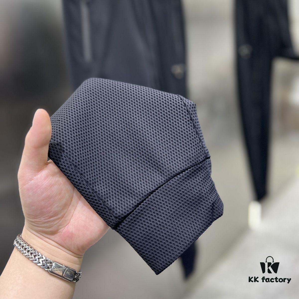 New PRADA 23SS Men's and Women's Summer Casual Pants, Ultra-Lightweight Quick-Dry Breathable Trousers