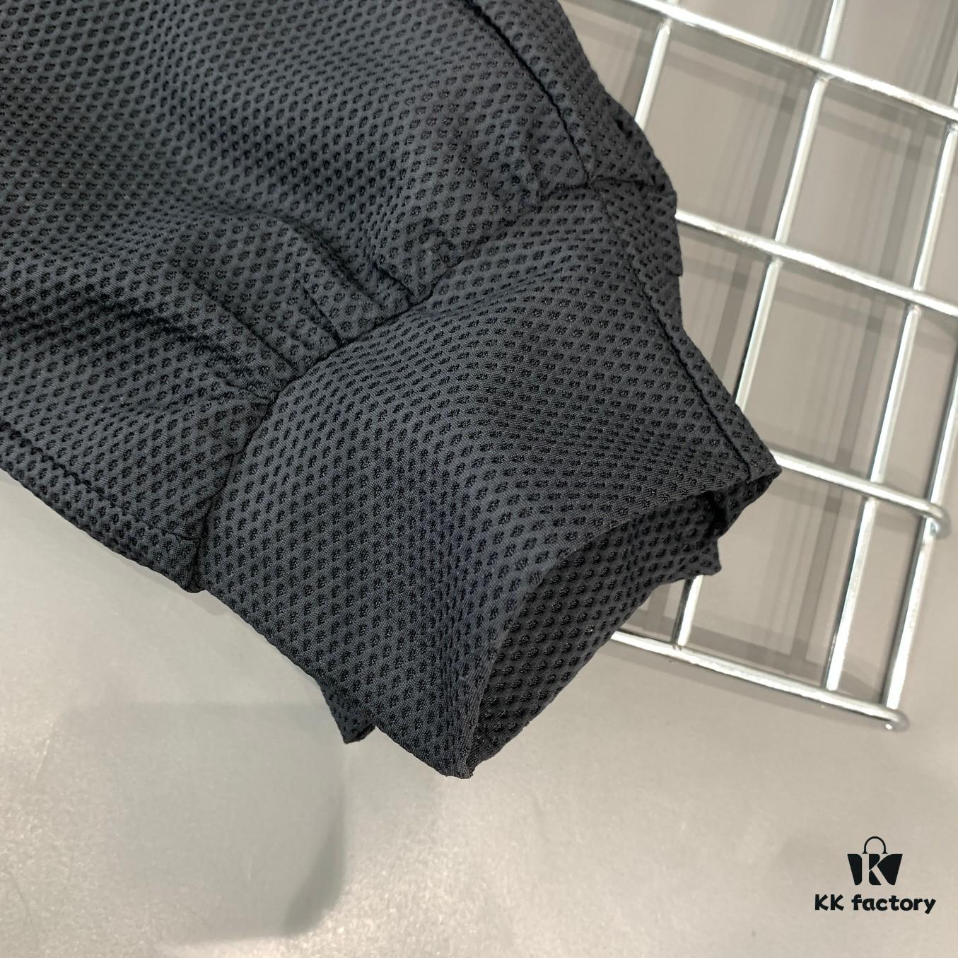 New PRADA 23SS Men's and Women's Casual Pants, Breathable Quick-Dry Long Trousers, Lightweight Ice-Silk Style Summer Pants