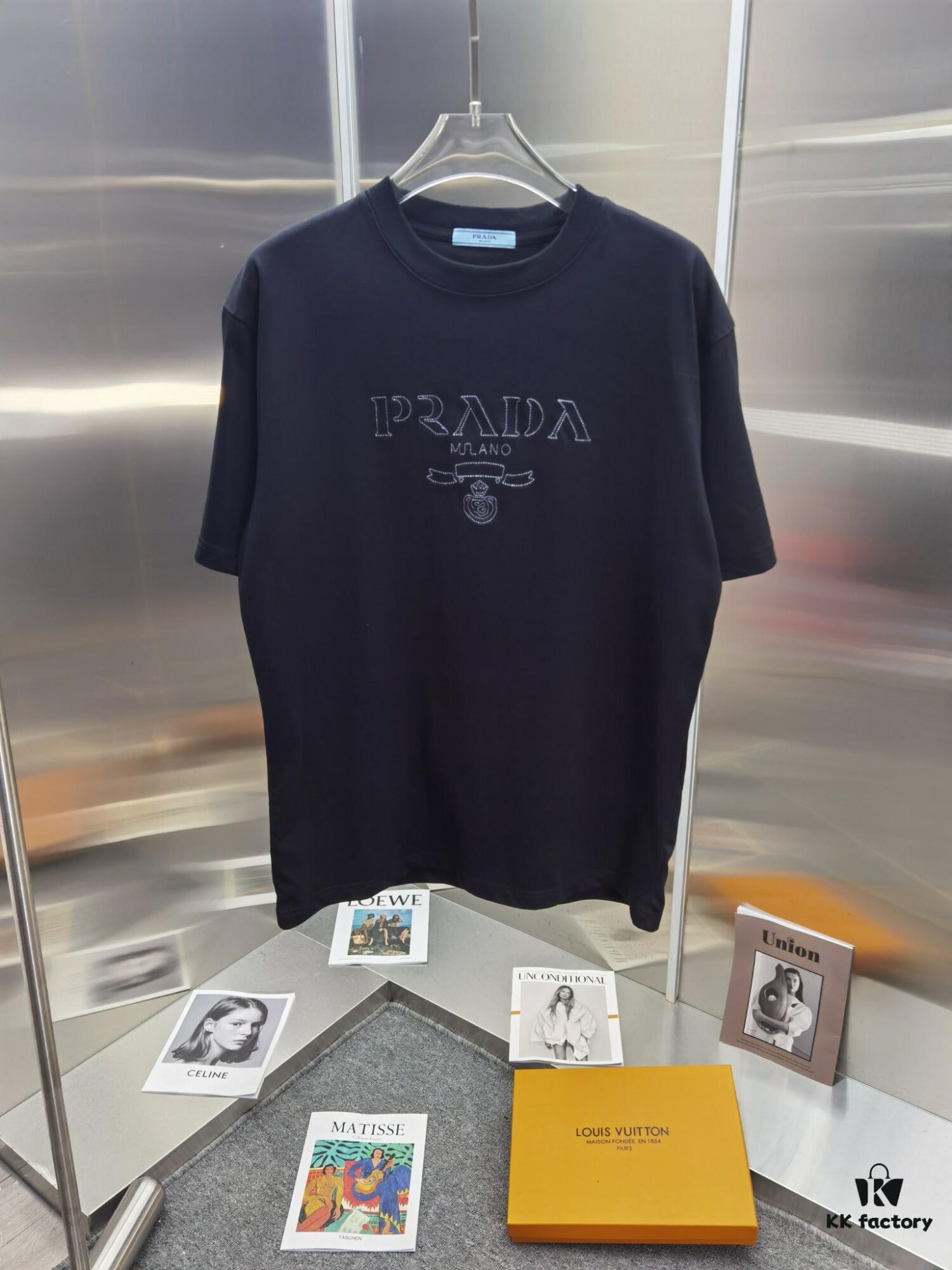 PR*DA Embroidered Premium Version Short Sleeve T-Shirt (Unisex Design)