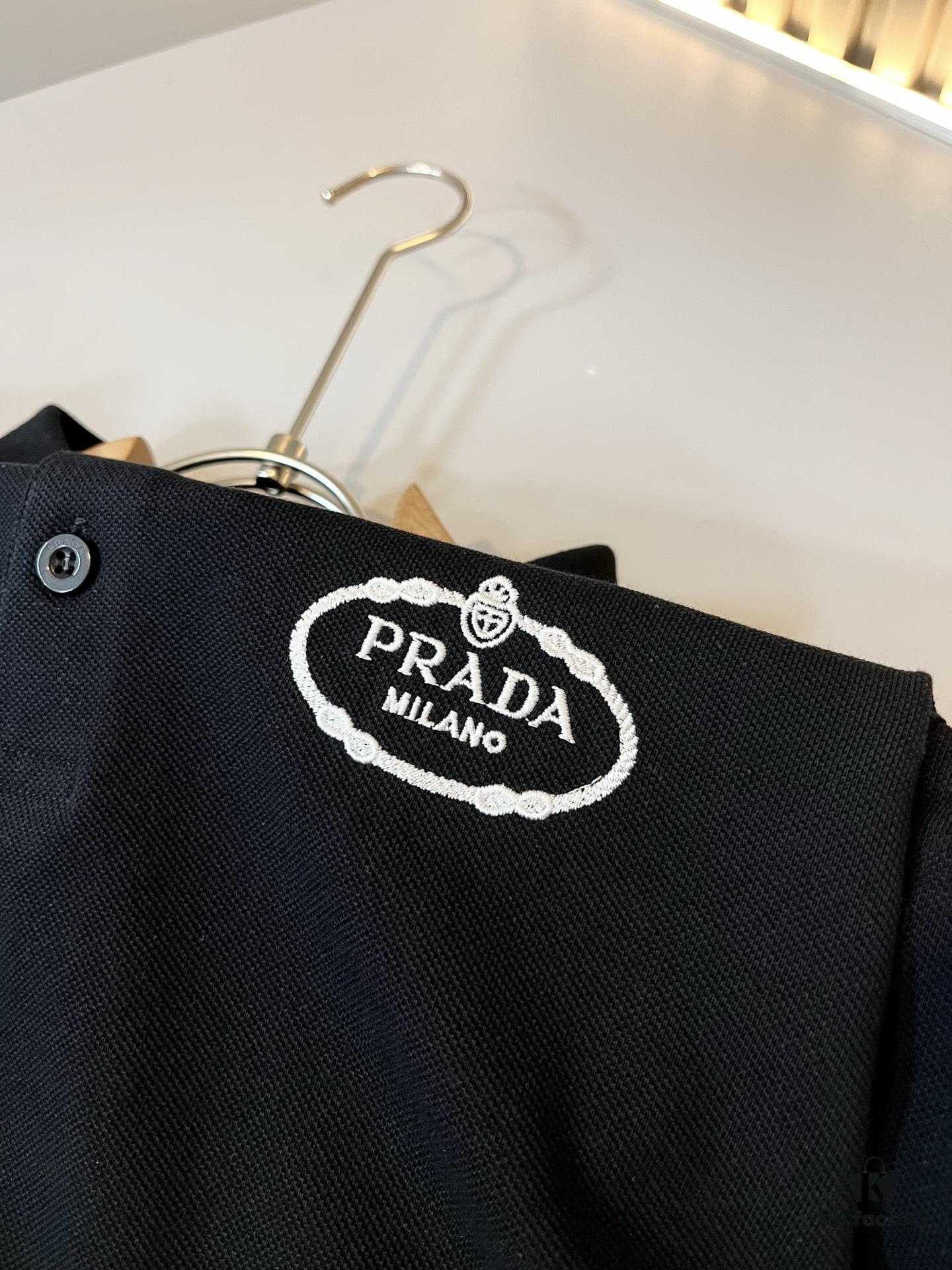 Prad* P*da 2025 Spring and Summer New Arrival Classic Short-Sleeve Polo Shirt Made from 100% Imported Premium Piqué Cotton with Embroidered Chest Logo