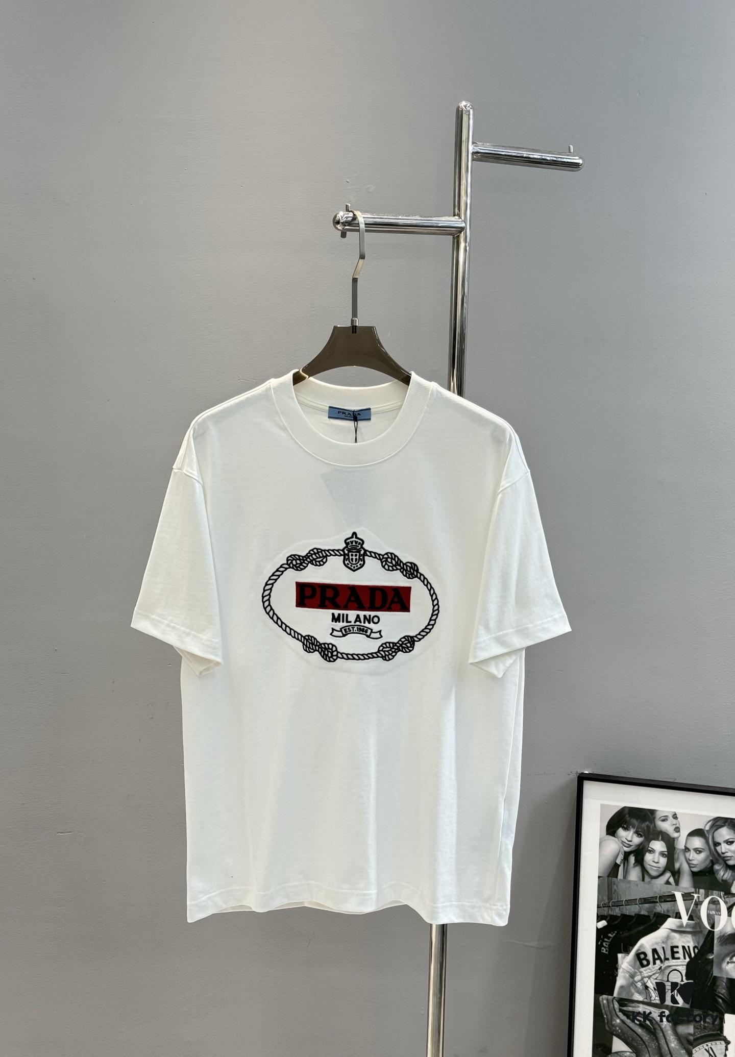 Prada New 2025 Unisex T-Shirt – Basic Style with Premium Embroidered Logo, Heavyweight 280g Soft Cotton, Relaxed Fit