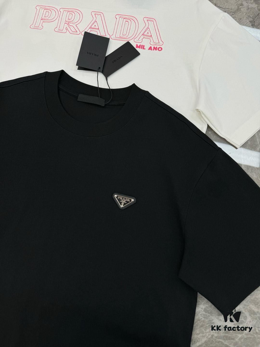 PRAD* Prada 25s New Arrival Unisex T-Shirt with Embroidered Back Logo, Contrast Pink Design, Triangle Metal Badge on Chest, 280g Pure Cotton Fabric, Classic Brand Lettering, High-Fashion Streetwear