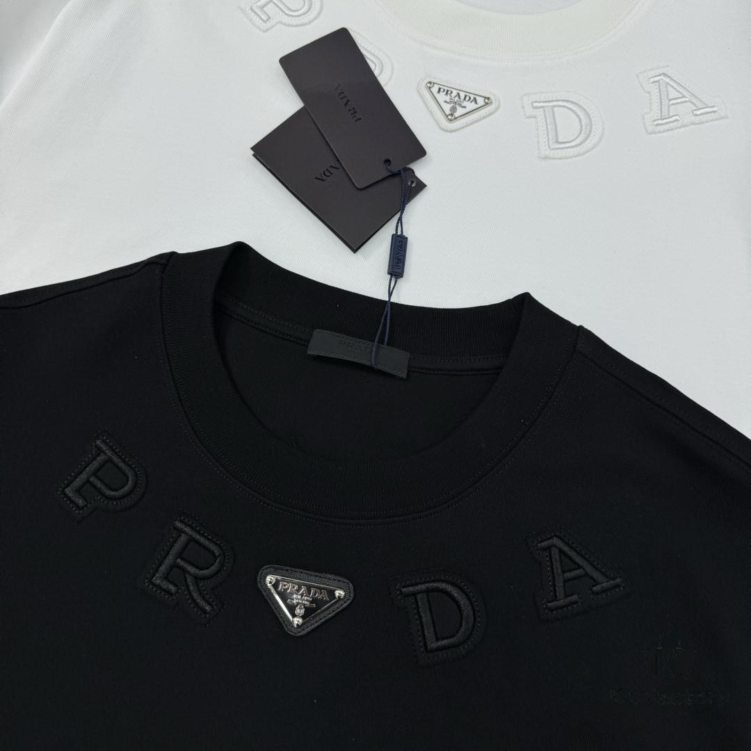 PRADA New Arrival Unisex T-Shirt 25S – Official Website Launch, 3D Embroidered Logo Design with Classic Leather Triangle Badge, Premium 40-Single 260g Cotton Fabric, Breathable and Comfortable, Essential Wardrobe Piece for Layering or Wearing Alone