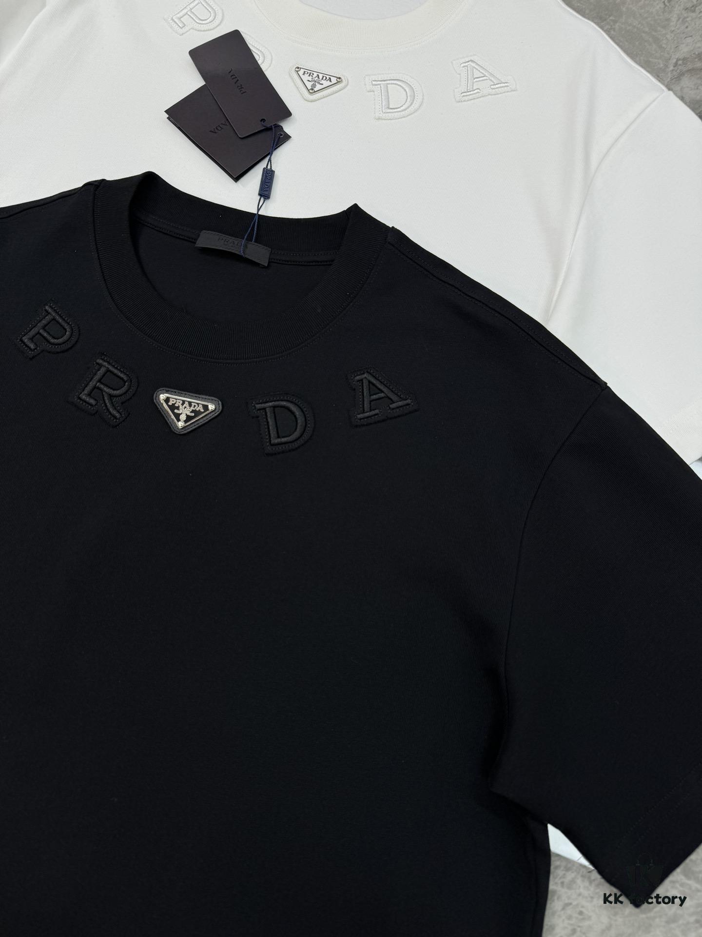 PRADA New Arrival Unisex T-Shirt 25S – Official Website Launch, 3D Embroidered Logo Design with Classic Leather Triangle Badge, Premium 40-Single 260g Cotton Fabric, Breathable and Comfortable, Essential Wardrobe Piece for Layering or Wearing Alone