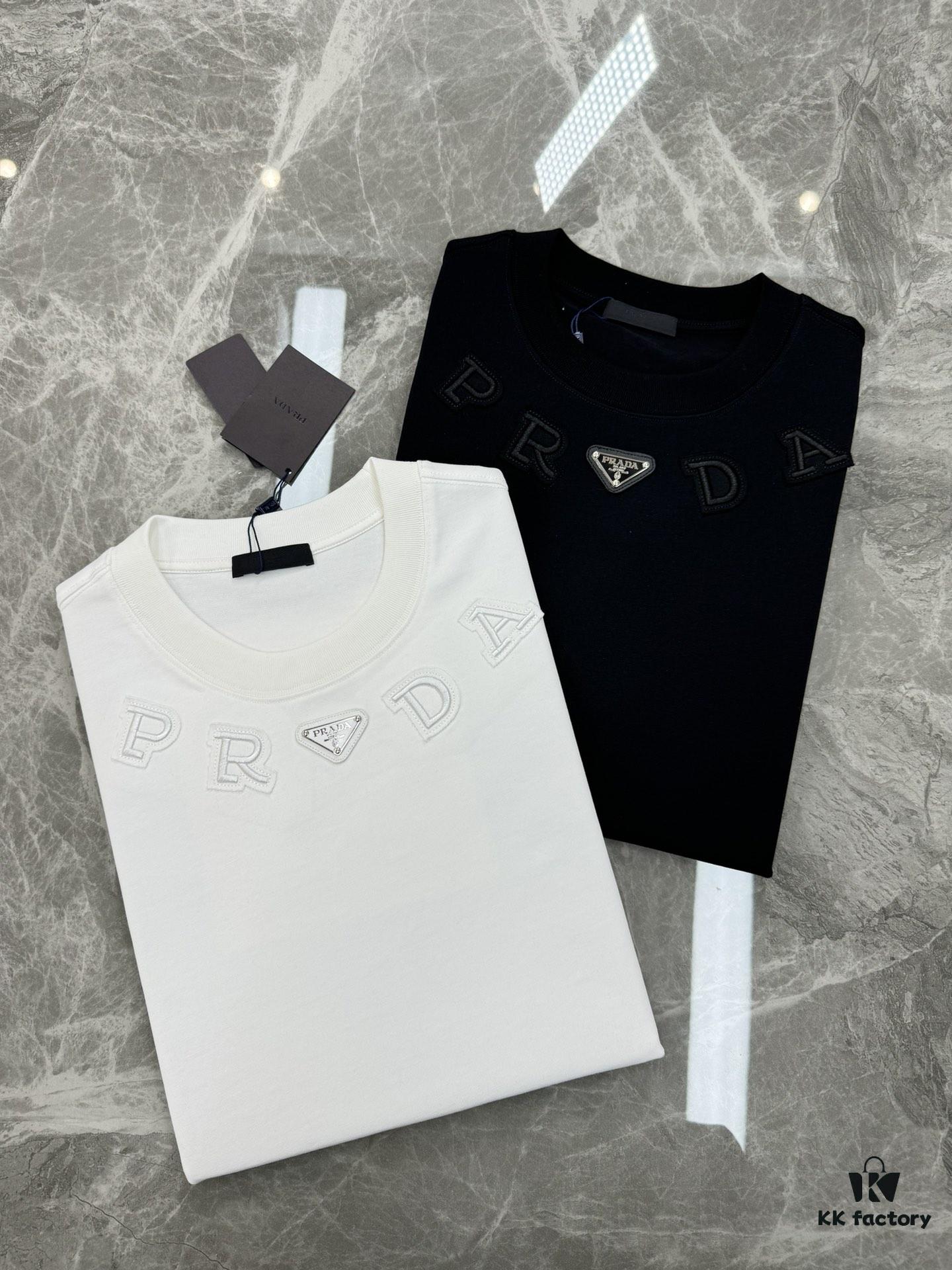 PRADA New Arrival Unisex T-Shirt 25S – Official Website Launch, 3D Embroidered Logo Design with Classic Leather Triangle Badge, Premium 40-Single 260g Cotton Fabric, Breathable and Comfortable, Essential Wardrobe Piece for Layering or Wearing Alone