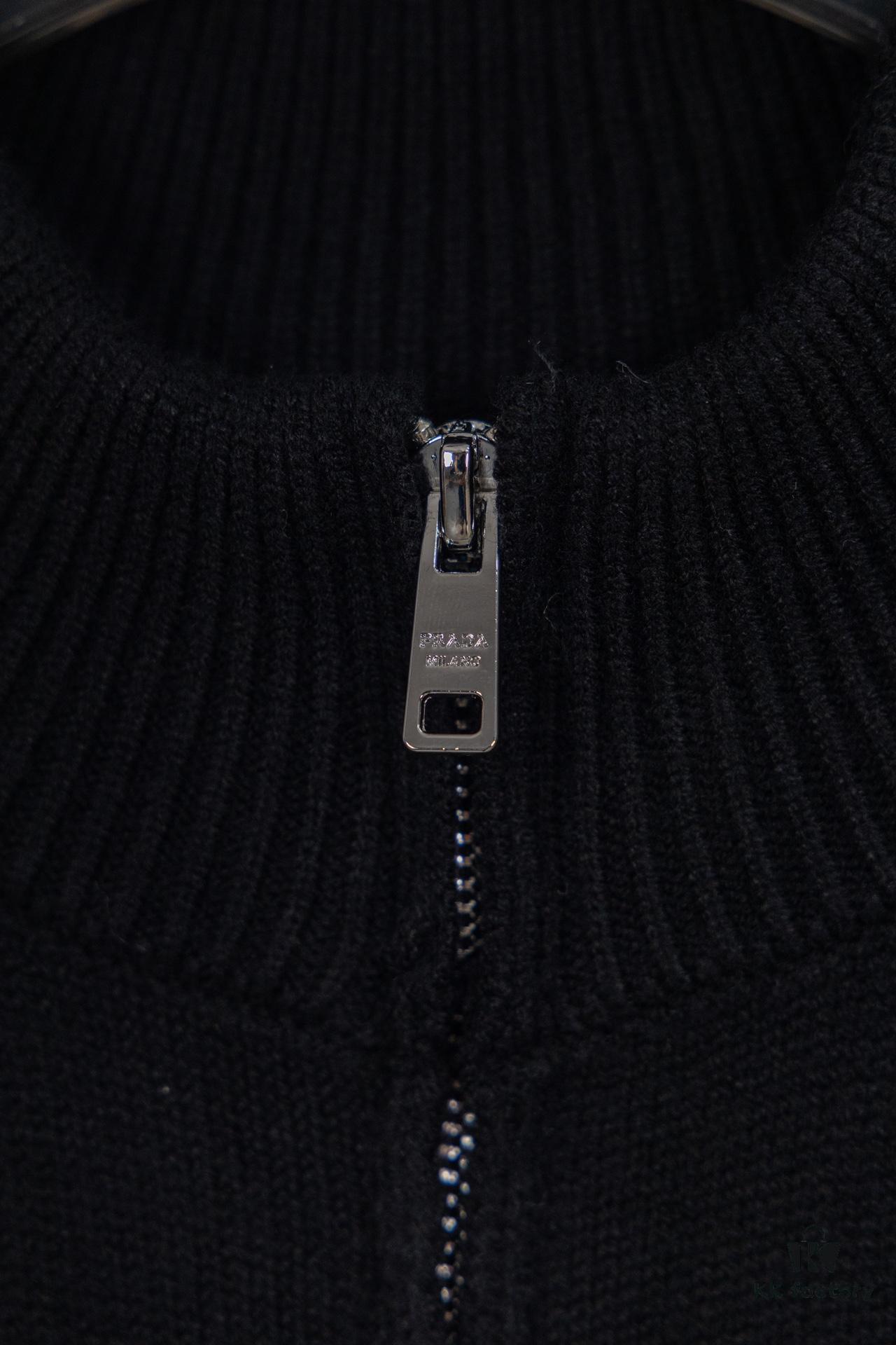 Prada Jacquard Letter Knit Sweater Coat Y077