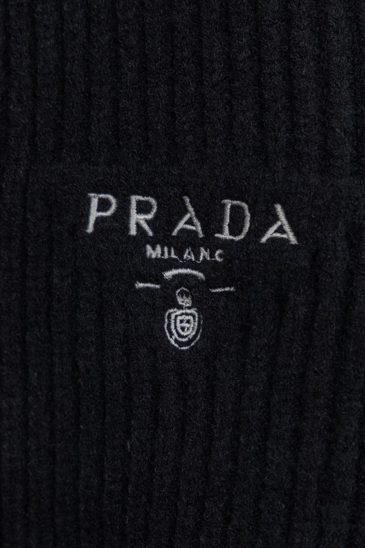 PRADA Wool Cardigan with Chunky Knit, Premium Craftsmanship, Embroidered Logo, Authentic Reproduction