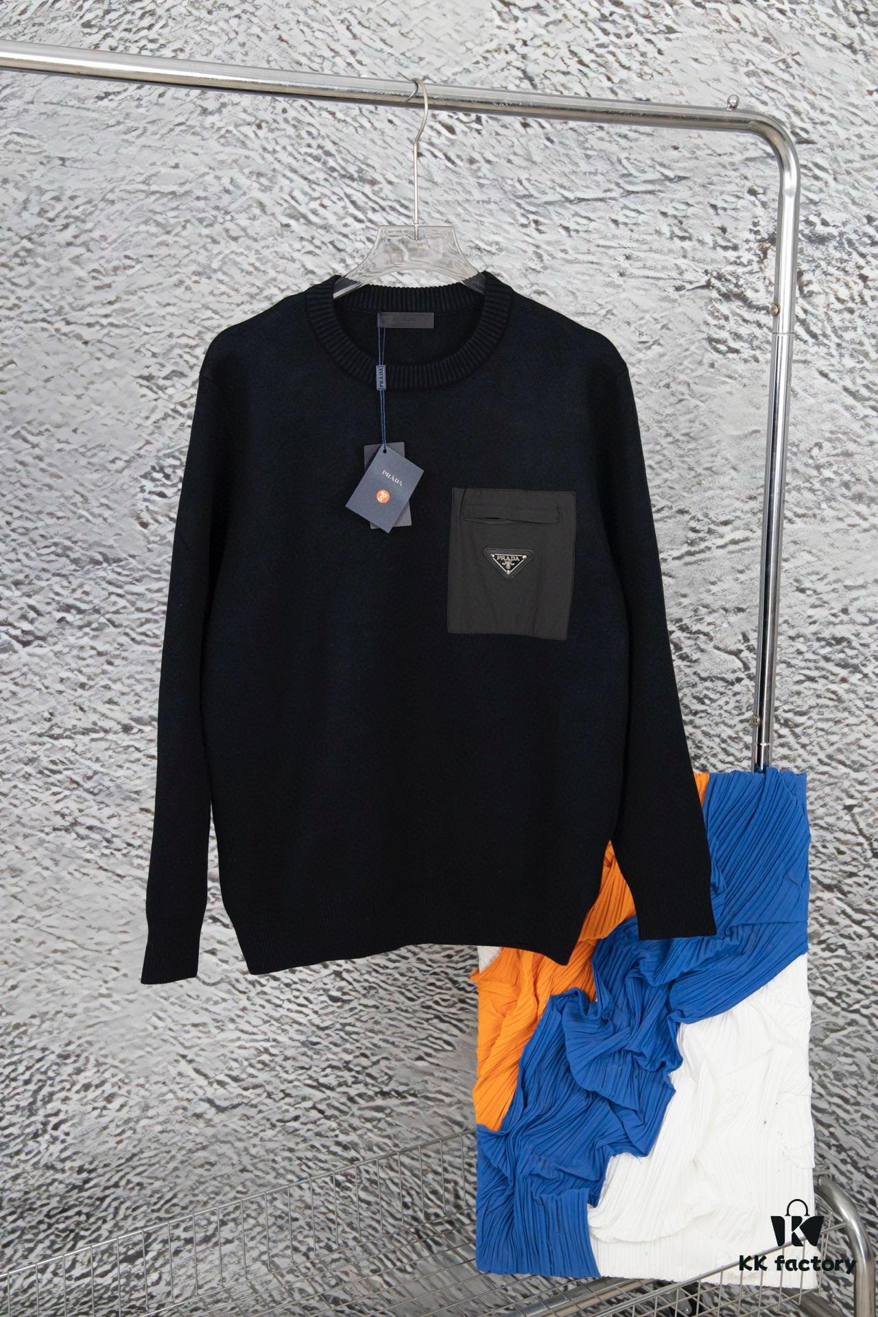 PRADA/Prada 22SS Triangle Logo Pocket Knit Long-Sleeve Sweater