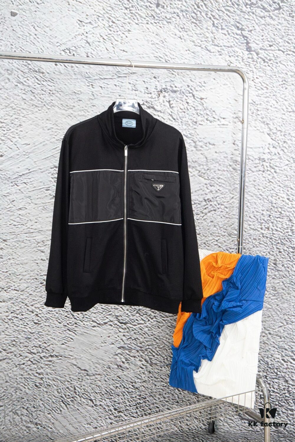 New PRADA Triangle Logo Patched Stand Collar Jacket Unisex Couples Style