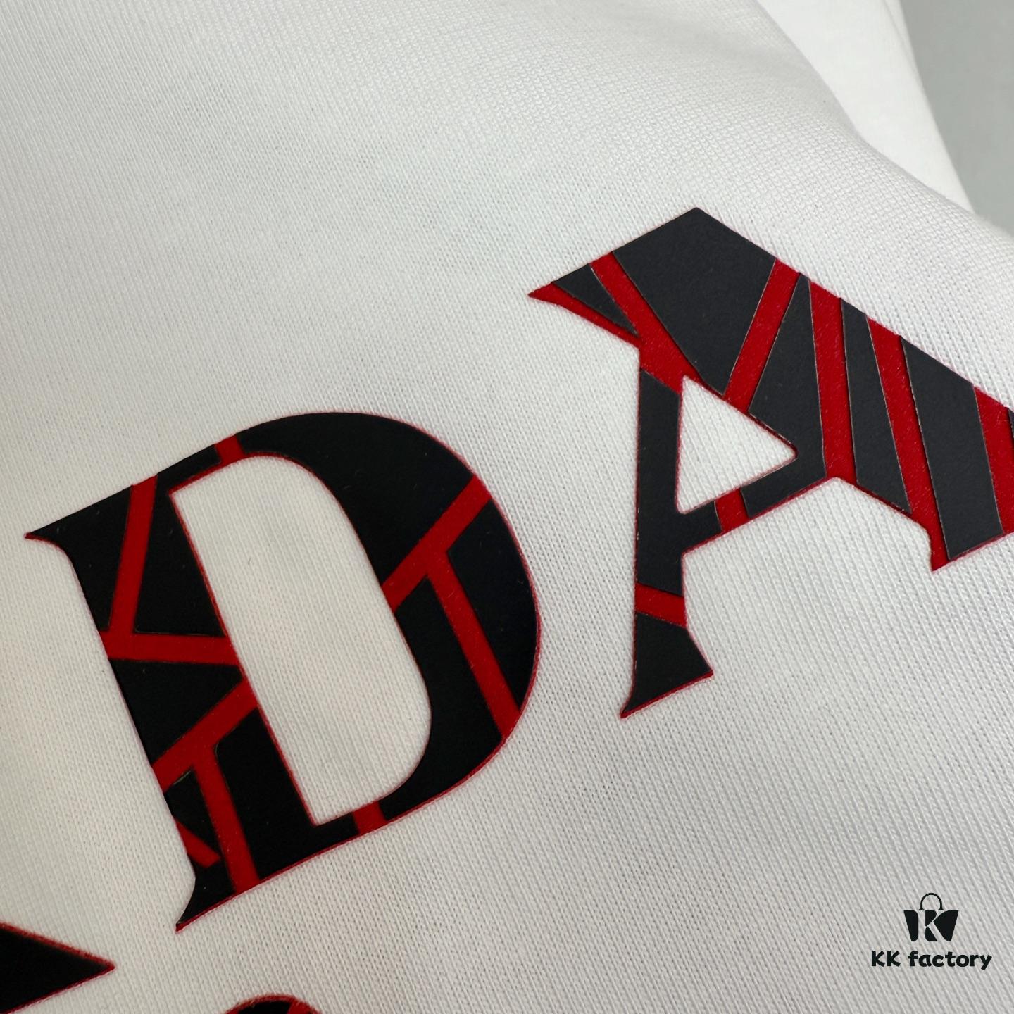 PRADA 25SS Letter Short-Sleeve T-Shirt, Made from 300g 100% Cotton Fabric with Washed Finish for Enhanced Softness and Comfort, Skin-Friendly, Breathable, and Anti-Pilling