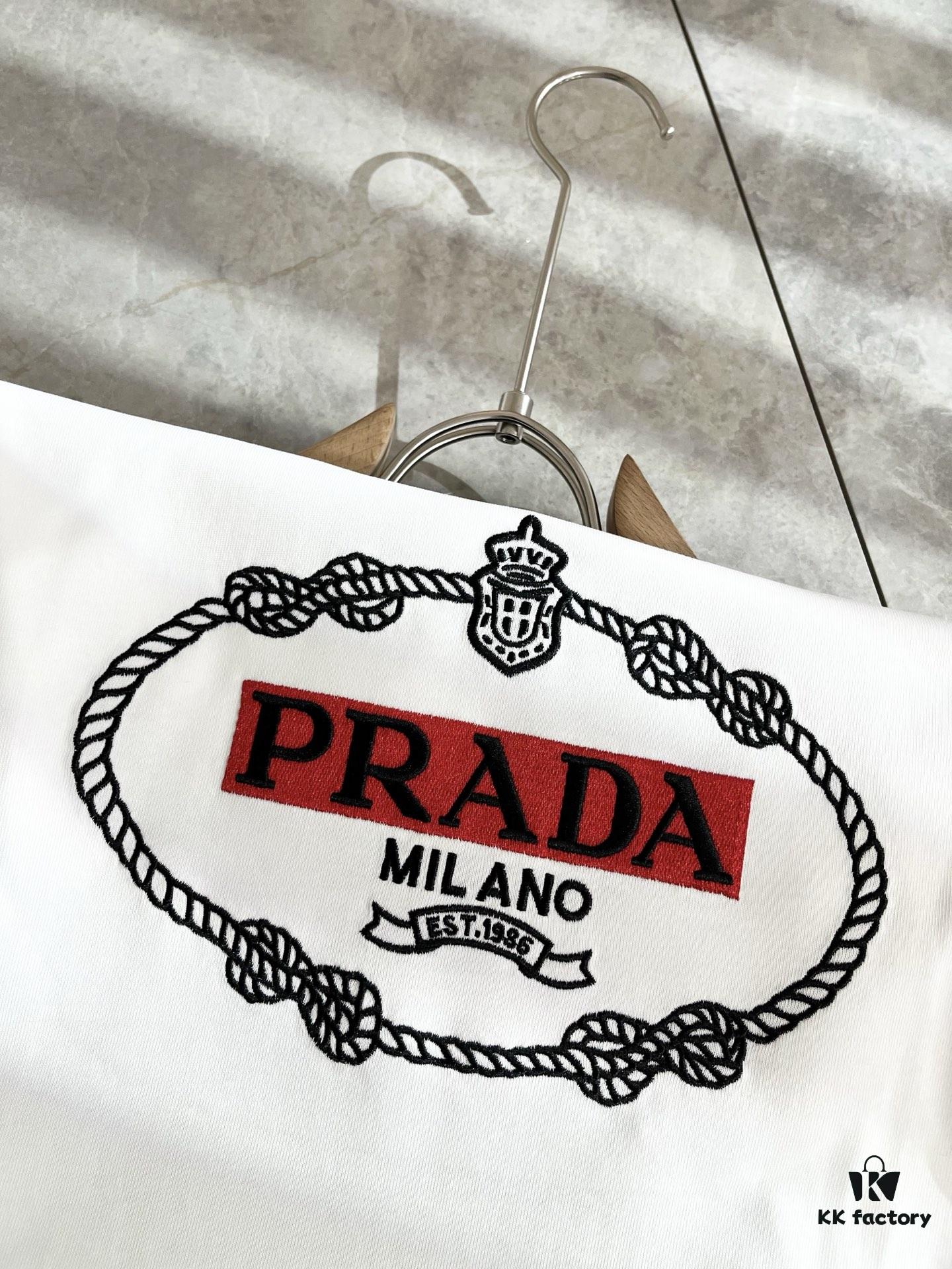 PRADA 2025 Spring/Summer New Unisex Short Sleeve T-Shirt, Exclusive Launch – Classic and Fashionable Design with Signature Logo Embroidery, Made from 100% Imported Pure Cotton