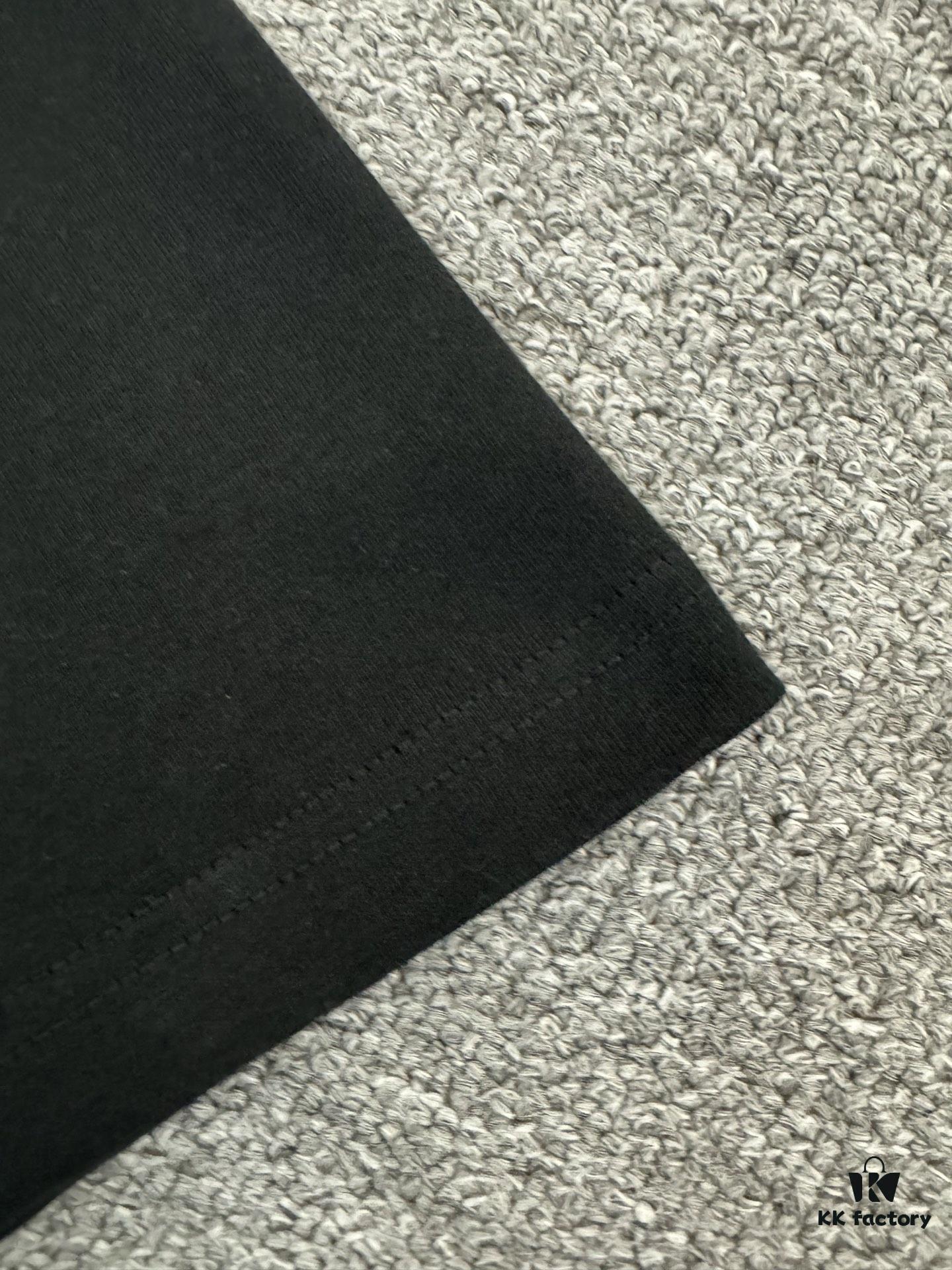 Prada 320g Heavyweight Cotton Loose-Fit T-Shirt with 3D Embossed Logo Design