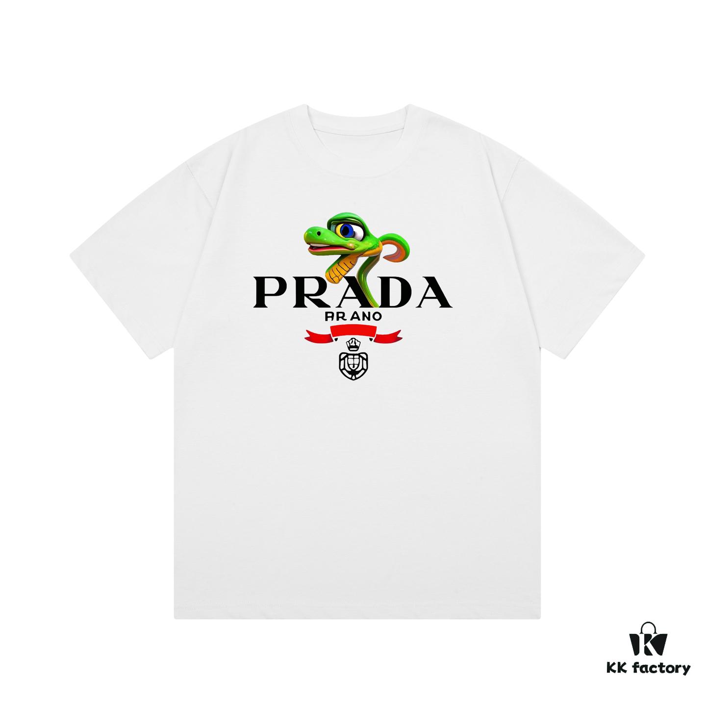 PRADA*Prada* Loose Fit Printed Logo Design Spring Summer New Fashion Crew Neck Short Sleeve T-Shirt, Soft and Comfortable Unisex Wear, Versatile Casual Essential