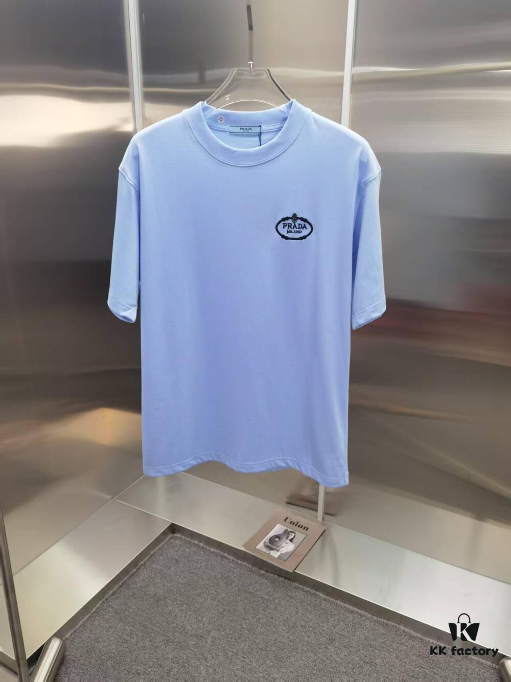 PR*DA Embroidered Premium Short Sleeve T-Shirt (High-End Version, Distinct from Standard Market Offerings)