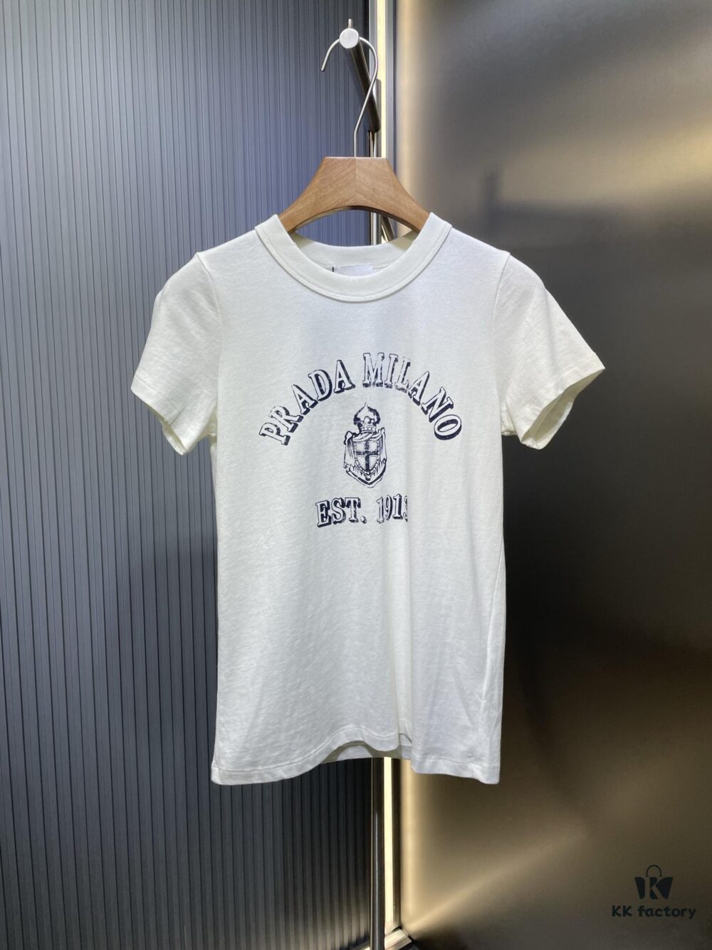 Prada 2025 Latest Triangle Logo Printed Cotton Short-Sleeve T-Shirt, Soft and Comfortable Fabric, Fresh Design Inspiration, Highly Stylish and Representative, Comfortable, Breathable Touch, Extremely Fashionable and Timeless with Character, Premium and Versatile Look