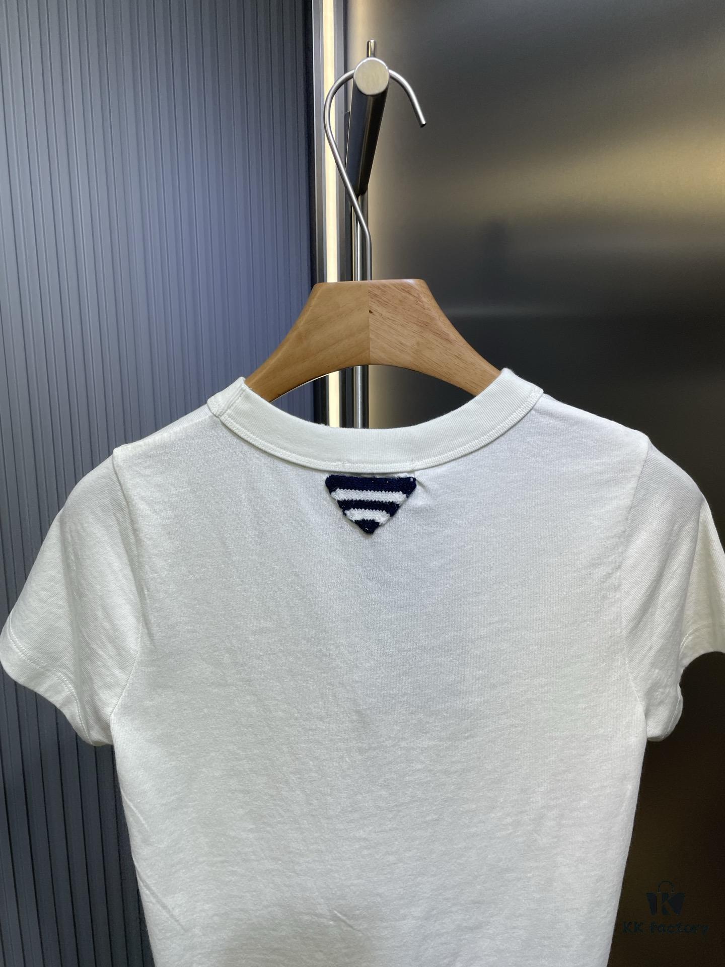 Prada 2025 Latest Triangle Logo Printed Cotton Short-Sleeve T-Shirt, Soft and Comfortable Fabric, Fresh Design Inspiration, Highly Stylish and Representative, Comfortable, Breathable Touch, Extremely Fashionable and Timeless with Character, Premium and Versatile Look