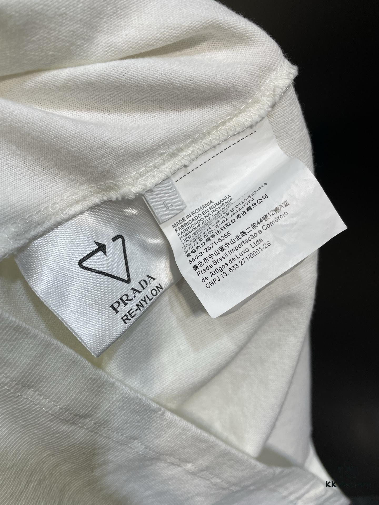 Prada 2025 Latest Triangle Logo Printed Cotton Short-Sleeve T-Shirt, Soft and Comfortable Fabric, Fresh Design Inspiration, Highly Stylish and Representative, Comfortable, Breathable Touch, Extremely Fashionable and Timeless with Character, Premium and Versatile Look