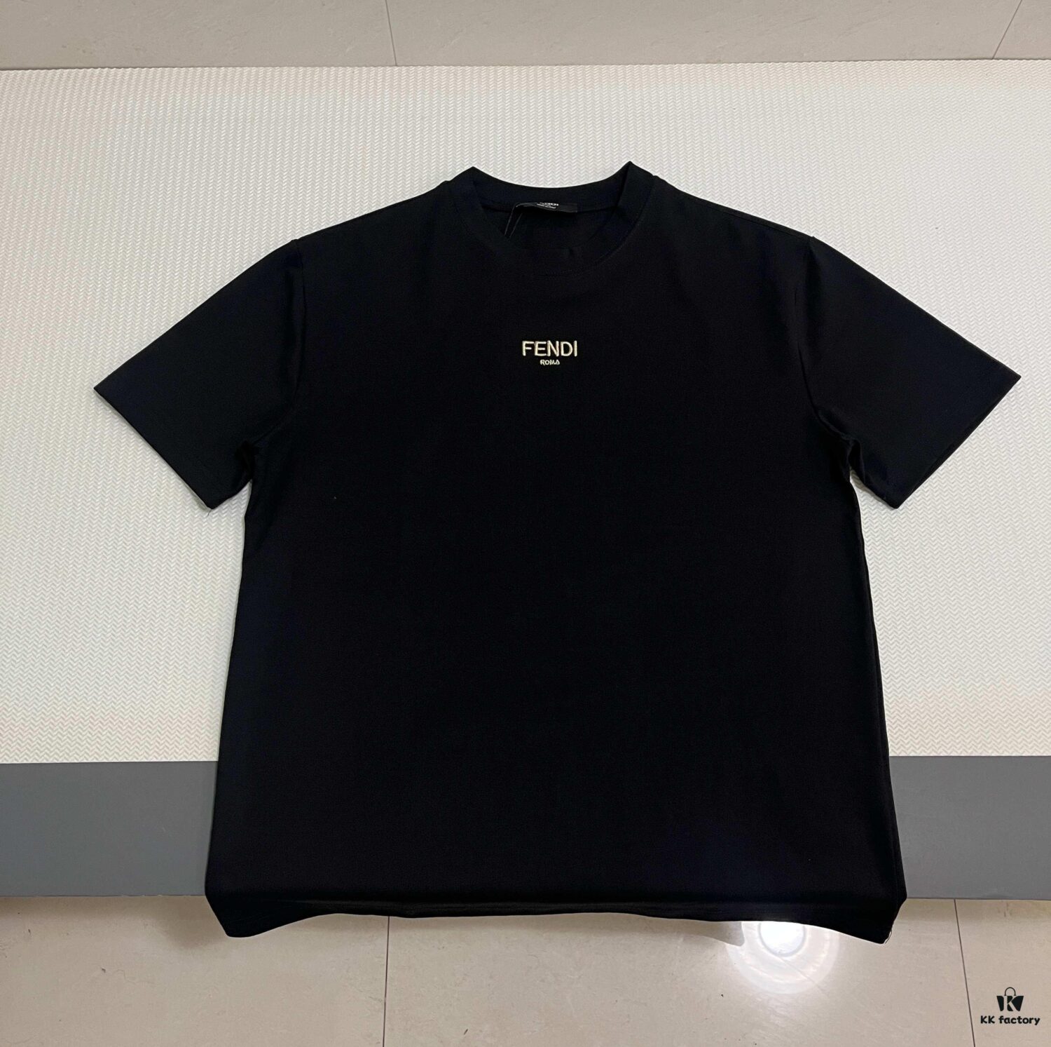 FENDI Men's Premium Cotton Short-Sleeve T-Shirt with 3D Embroidery, Spring and Summer New Arrival