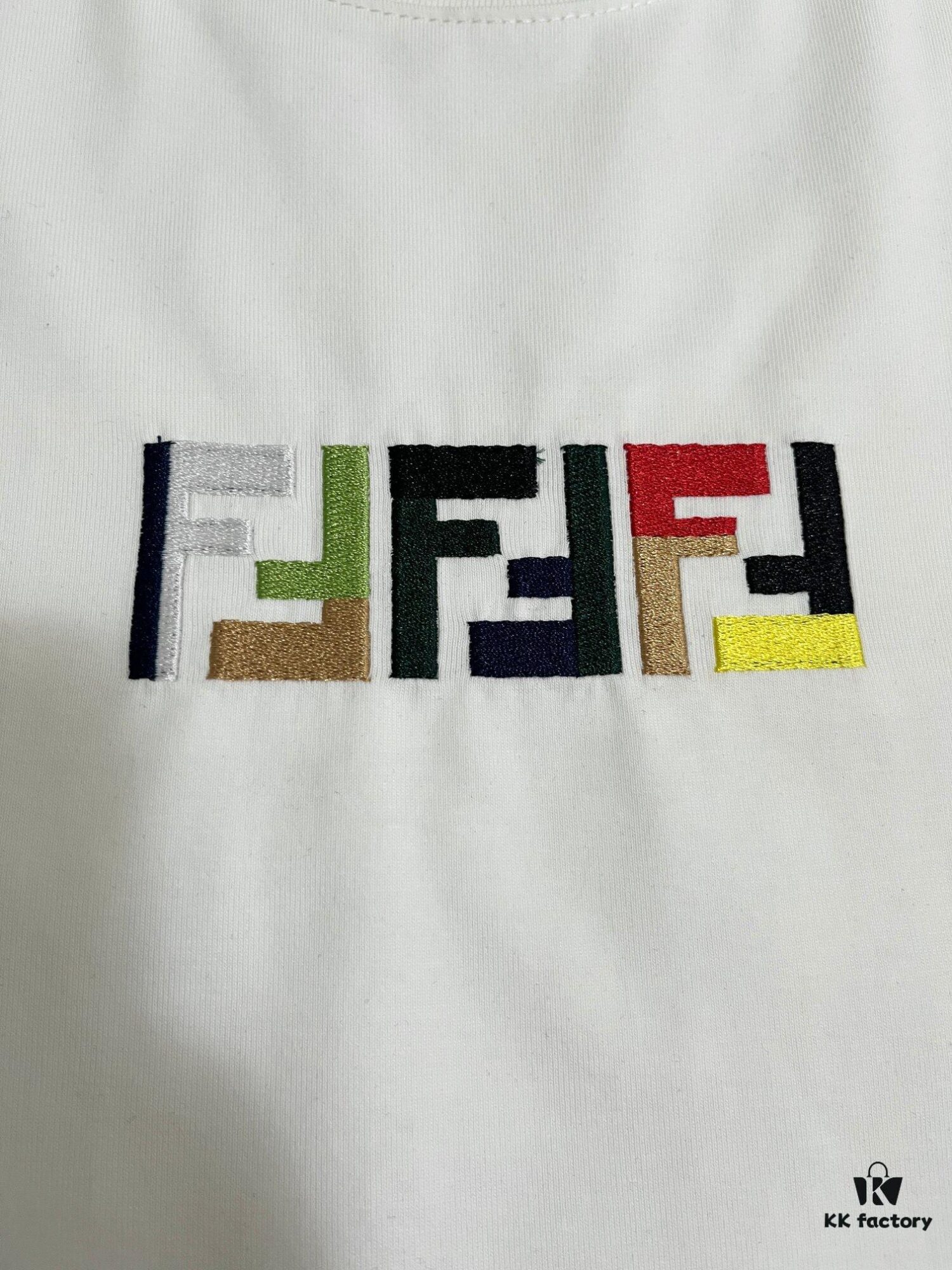 FENDI Men's Premium Cotton Embroidered Casual Short Sleeve T-Shirt, 280g Double-Layer Cotton Fabric, 3D High-End Embroidery, Spring and Summer New Arrival