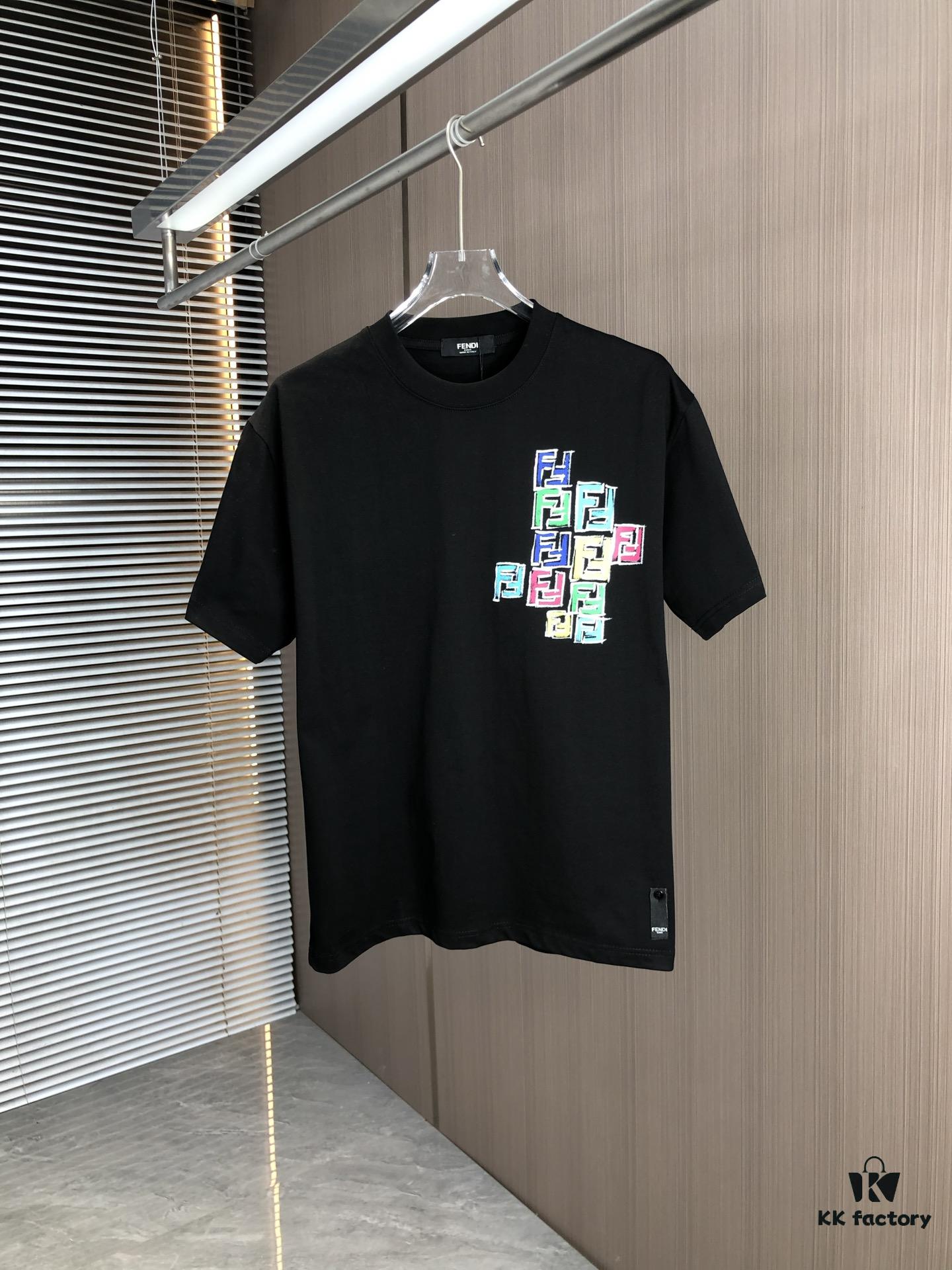 FENDI Fendi 2025 Spring/Summer New Arrival Round Neck Short Sleeve T-Shirt with Hand-Painted Front and Back Print, Made from 320g Double-Yarn Combed Cotton, Slightly Loose Fit, Soft and Substantial Fabric, Unisex Design