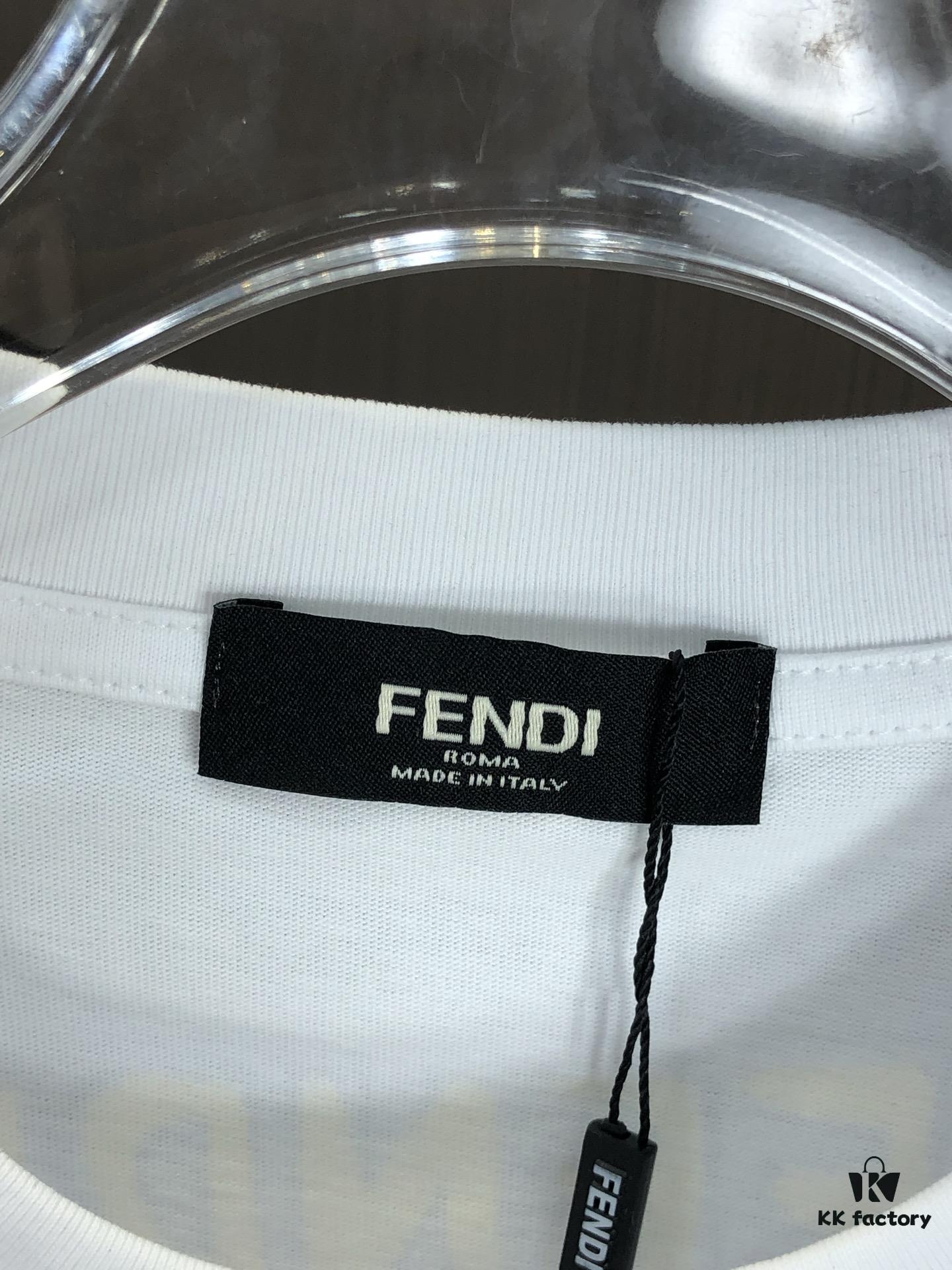 FENDI Fendi 2025 Spring/Summer New Arrival Round Neck Short Sleeve T-Shirt with Hand-Painted Front and Back Print, Made of Heavyweight 320g Double-Yarn Combed Cotton Fabric, Slightly Loose Fit, Soft and Substantial Fabric Texture, Unisex Design