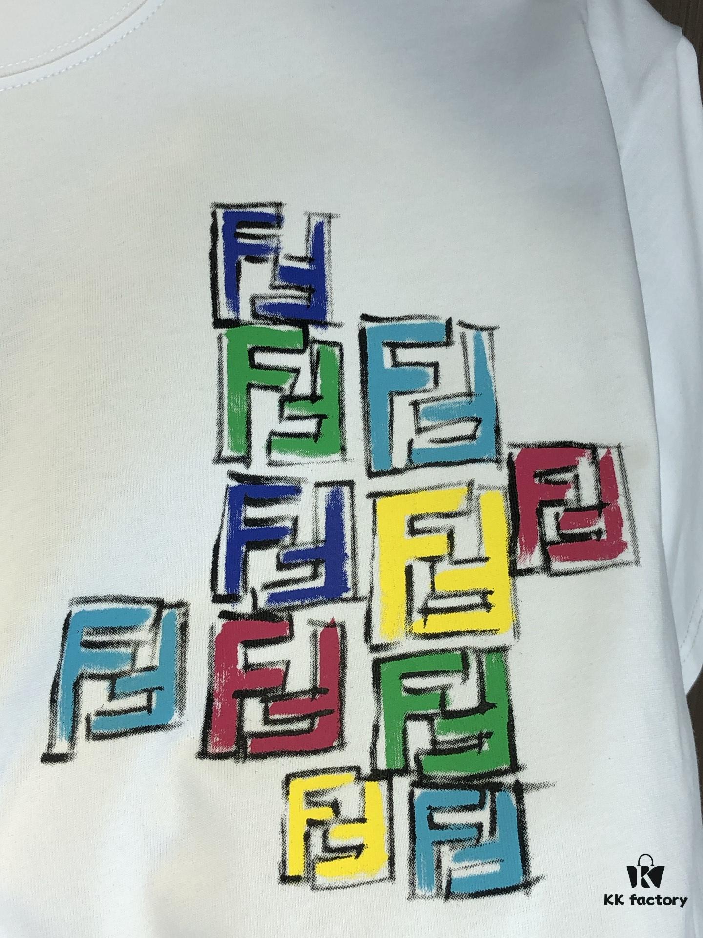 FENDI Fendi 2025 Spring/Summer New Arrival Round Neck Short Sleeve T-Shirt with Hand-Painted Front and Back Print, Made of Heavyweight 320g Double-Yarn Combed Cotton Fabric, Slightly Loose Fit, Soft and Substantial Fabric Texture, Unisex Design