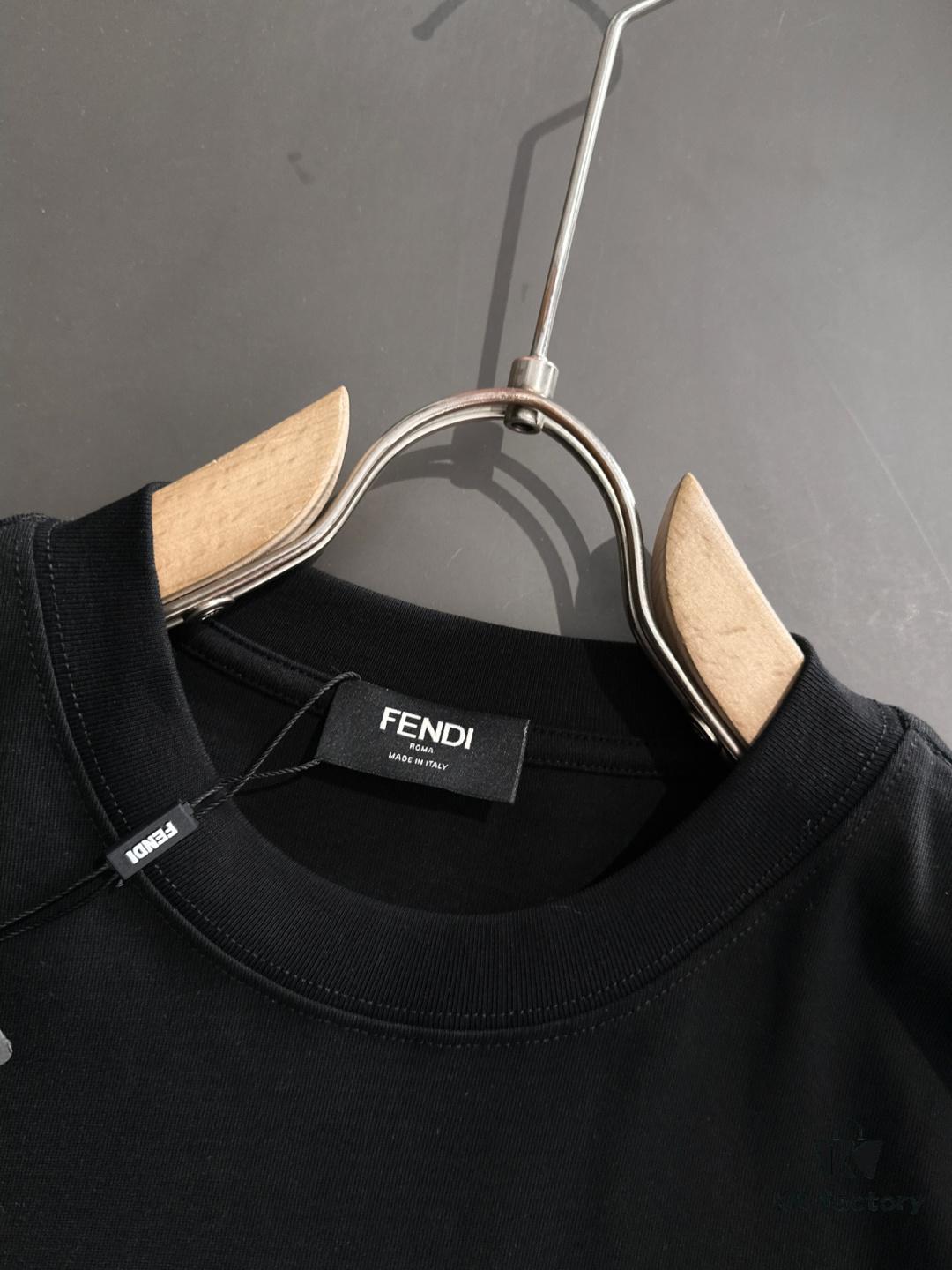 FD 2025SS Spring Summer Newest Round Neck Fashion Short Sleeve T-Shirt, Official Website Synchronized, Cabinet Pure Cotton Fabric! Skin-Friendly Comfortable, Timeless and Easy to Wear, Classic Minimalist Logo Design, Original Factory Craftsmanship Meticulous, Essential Item for Stylish Men