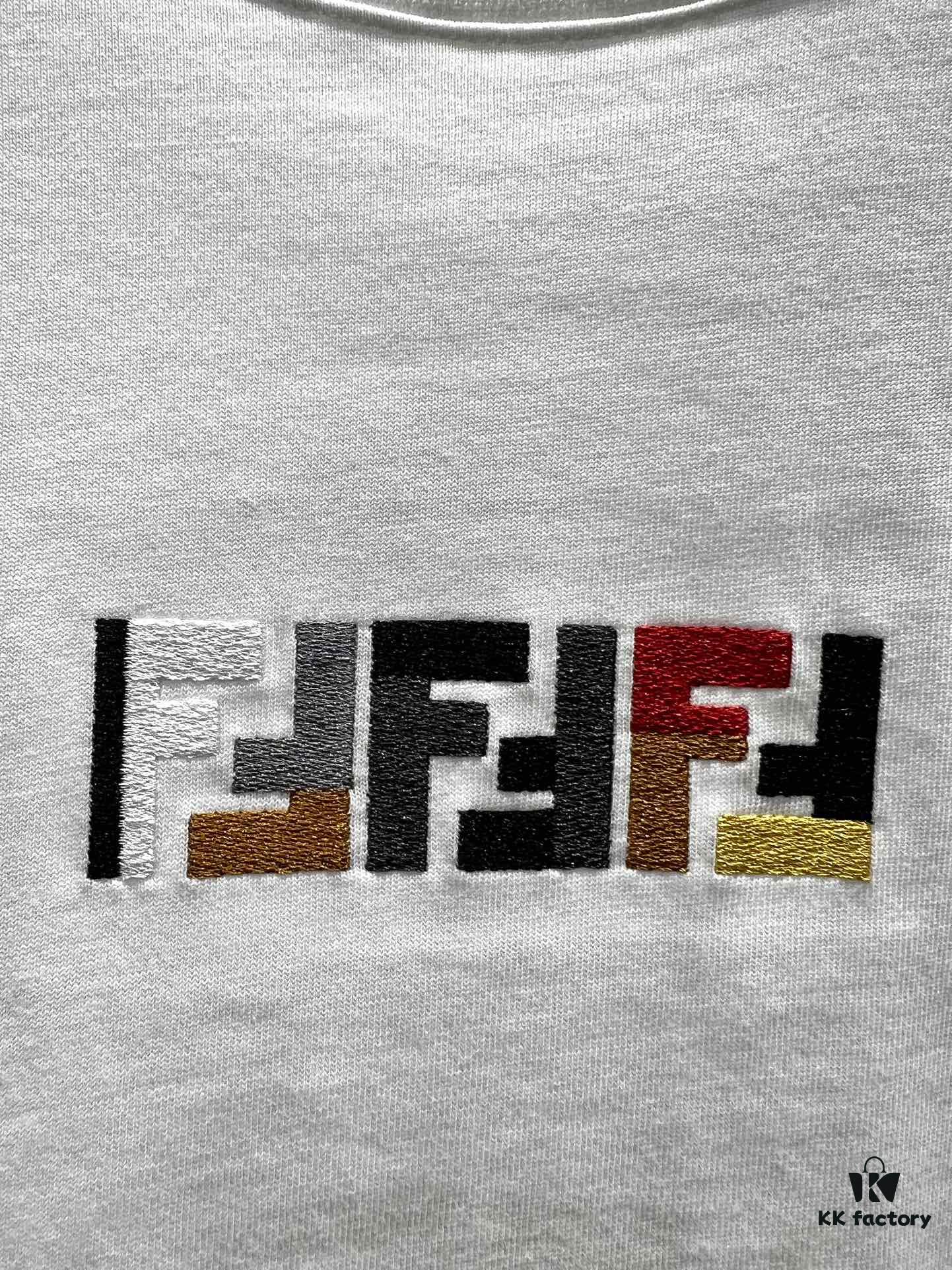 FENDI* Fendi Candy-Colored Embroidered Short Sleeve T-Shirt