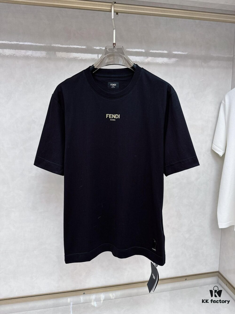 Fendi 2025 SS New Arrival Short Sleeve T-Shirt, Stylish and Minimalist Design