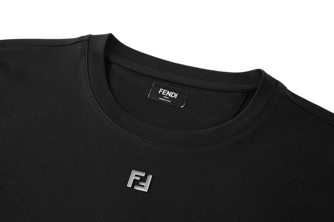 FENDI Hardware Embossed Short Sleeve T-Shirt