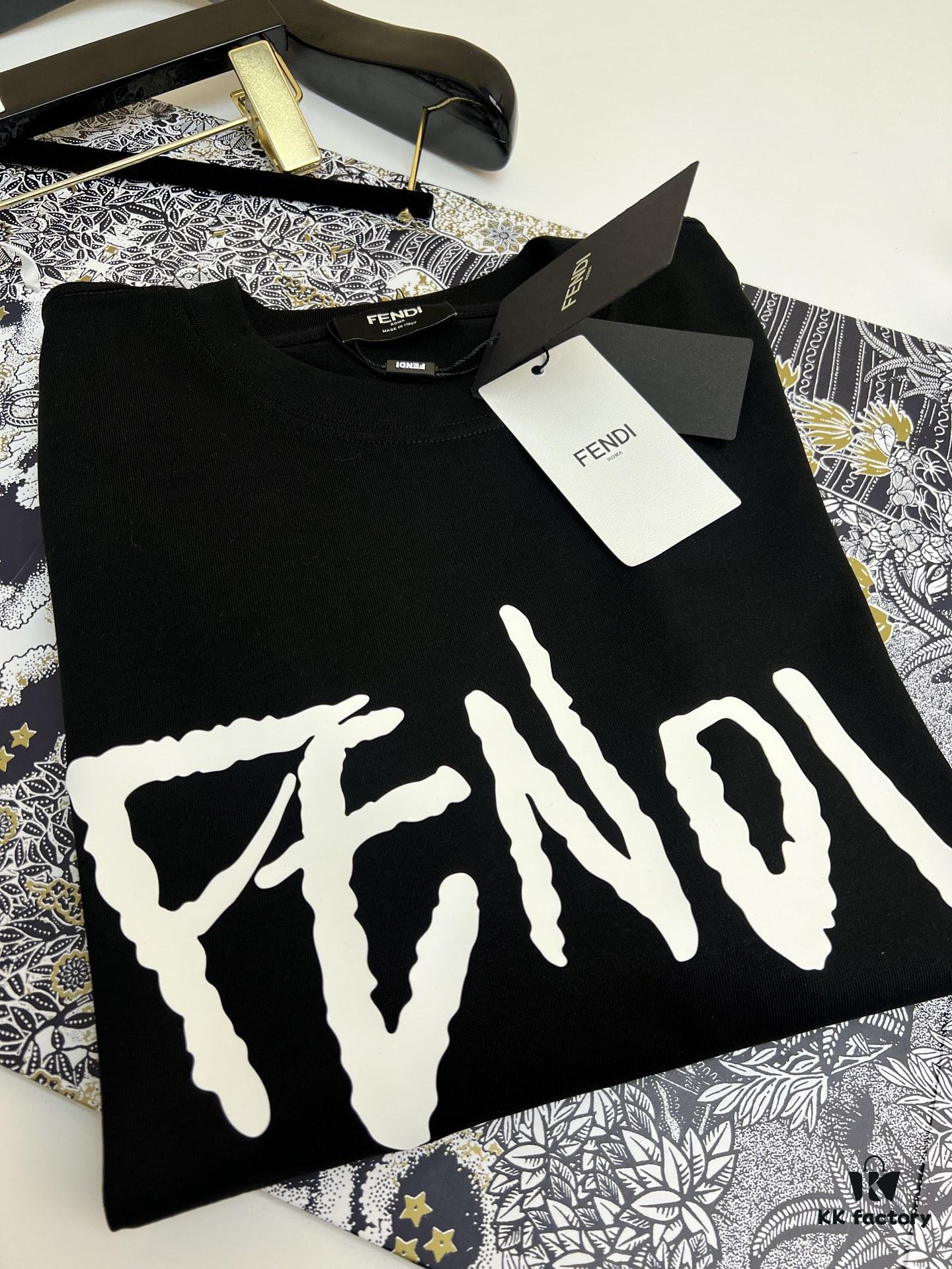 High-Quality FEND 25SS Classic Color T-Shirt New Arrival! Youthful and vibrant design, featuring the latest teddy bear series with premium-grade printing technology. Offers strong three-dimensional color transitions and is crafted from selected 280g pure cotton fabric for soft comfort. Perfectly matches jeans, chinos, or shorts, ideal for spring and summer wear.