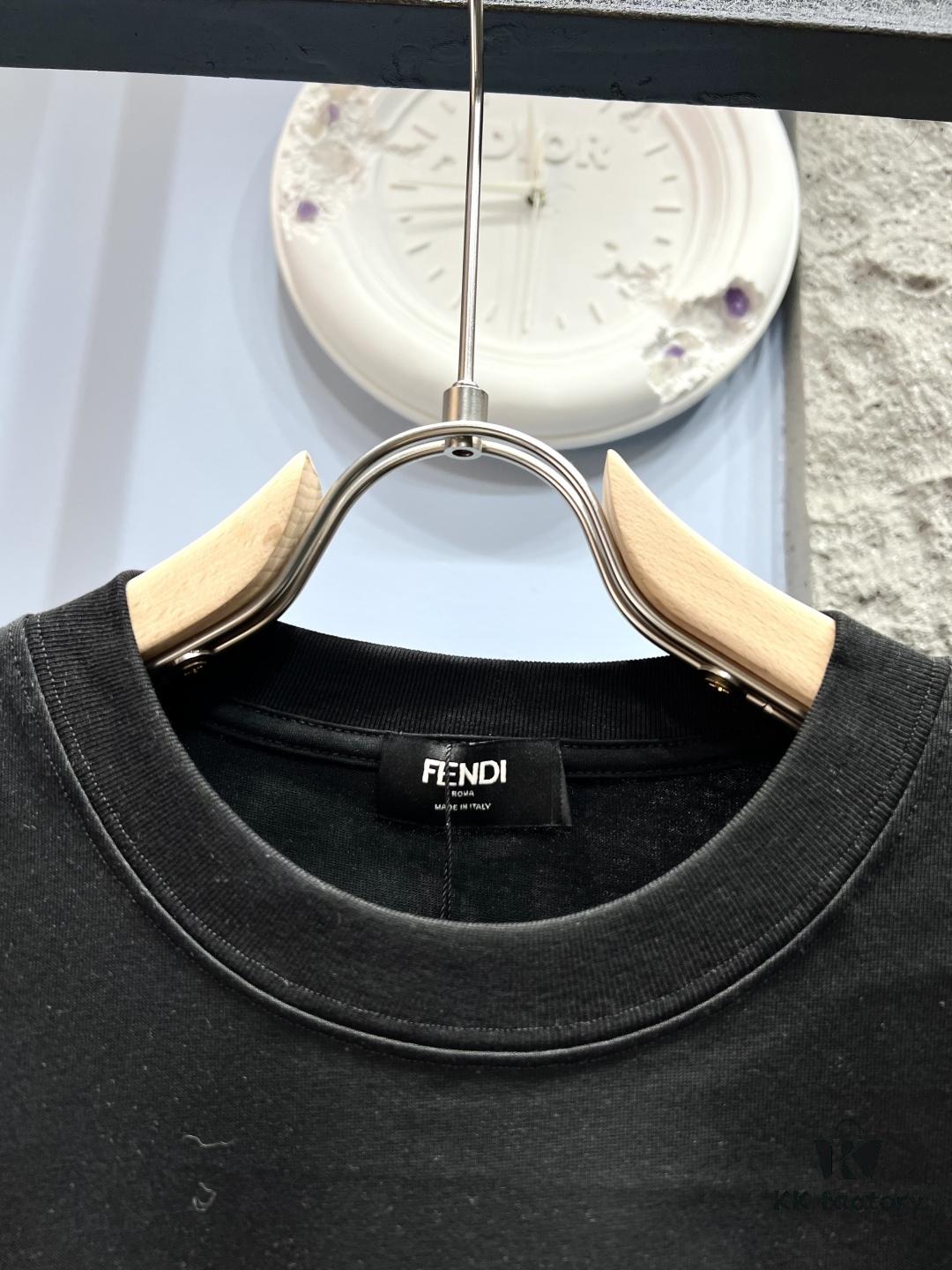 FENDI Logo-Embroidered Webbing Flag Short Sleeve T-Shirt