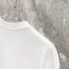 FENDI 25SS Spring Collection Classic New T-Shirt! 260g High-GSM Pure Cotton Fabric, Comfortable Wear. Minimalist Design, Stylish and Trendy. Slightly Loose Fit for a Relaxed, Casual Look, Suitable for Various Occasions. Perfect for Shopping, Gatherings, or Leisure Time, Adding a Touch of Fashion and Individuality to Your Style.